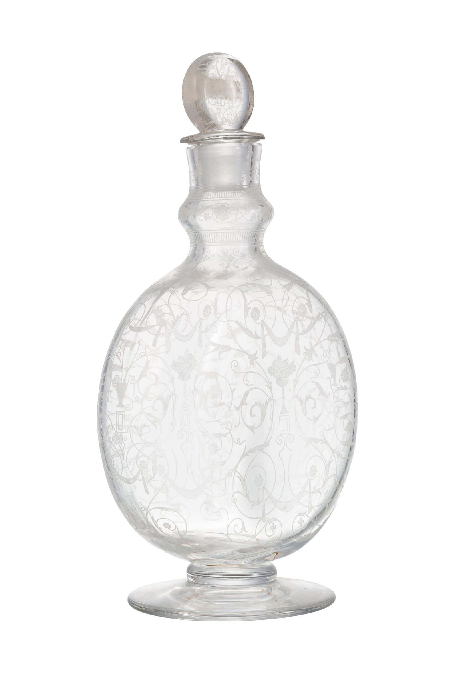 Baccarat. Carafe en cristal, modèle Michelangelo, cachet sous la base, h. 27,2 cm - 2