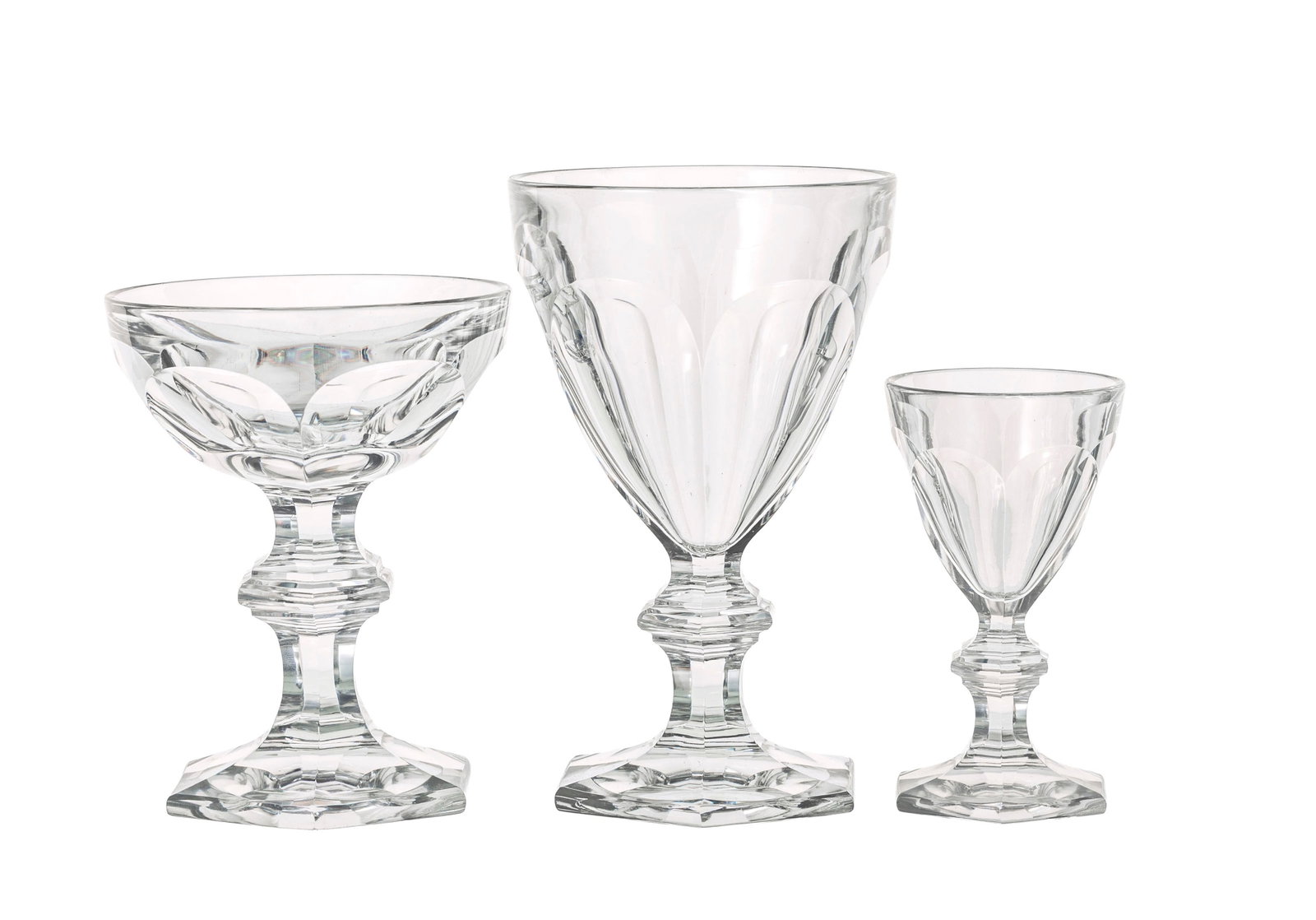Baccarat. Partie de service en cristal Baccarat, modèle Harcourt, sans cachet, comprenant 36 pi - 2