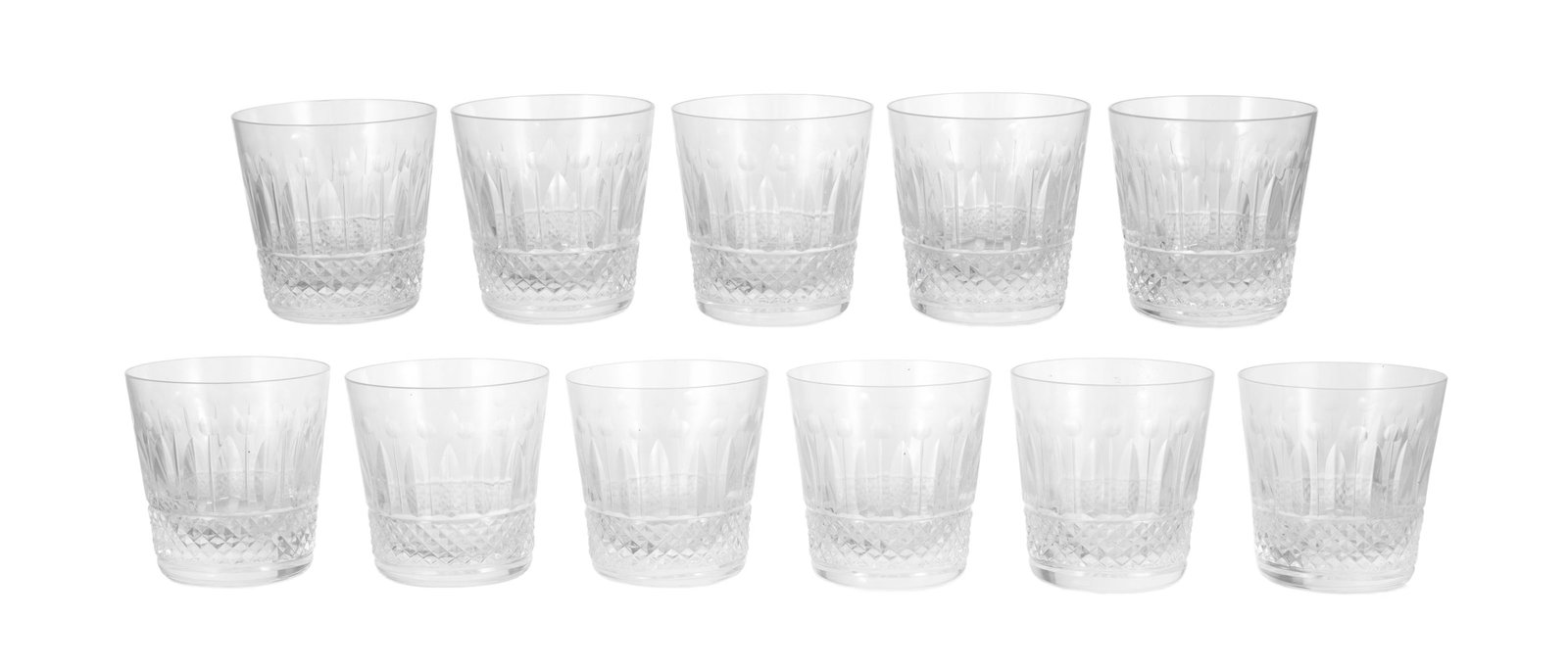 Saint-Louis. Suite de 11 verres à whisky en cristal, modèle Tommy, h. 8,5 cm: Saint-Louis. Suite de 11 verres à whisky en cristal, modèle Tommy, h. 8,5 cm