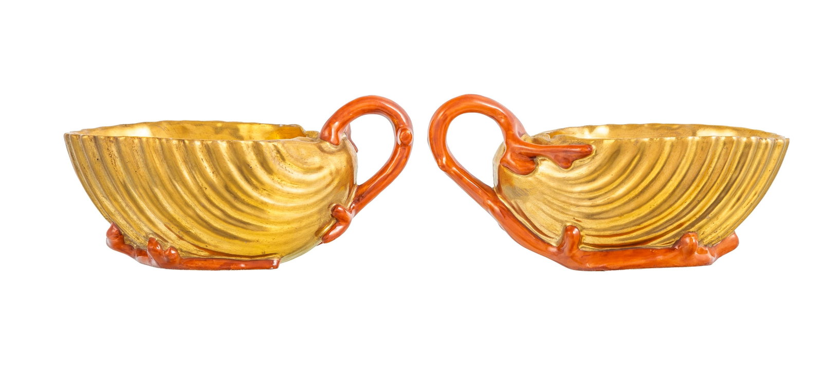 Ensemble de 3 tasses et 2 soucoupes or et anse effet corail, Dagoty et 1 tasse blanche, or et effet  - 7