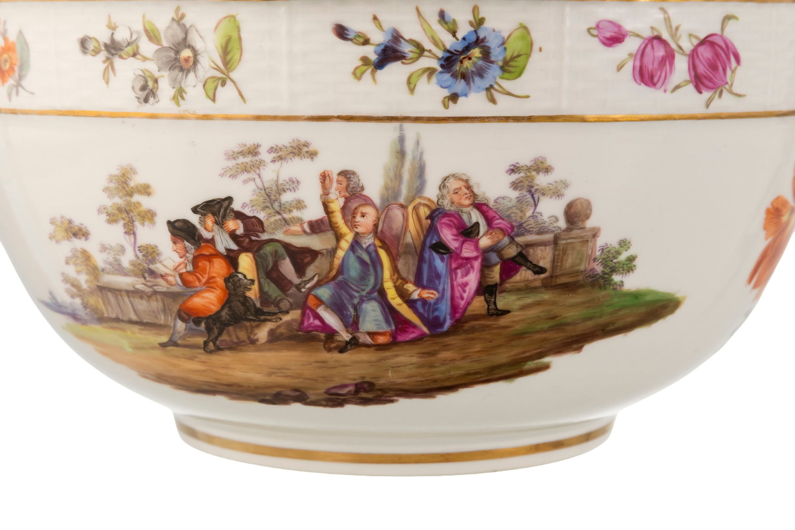 KPM. Soupière en porcelaine, XIXe s., à décor polychrome de fleurs et scènes de  - 4