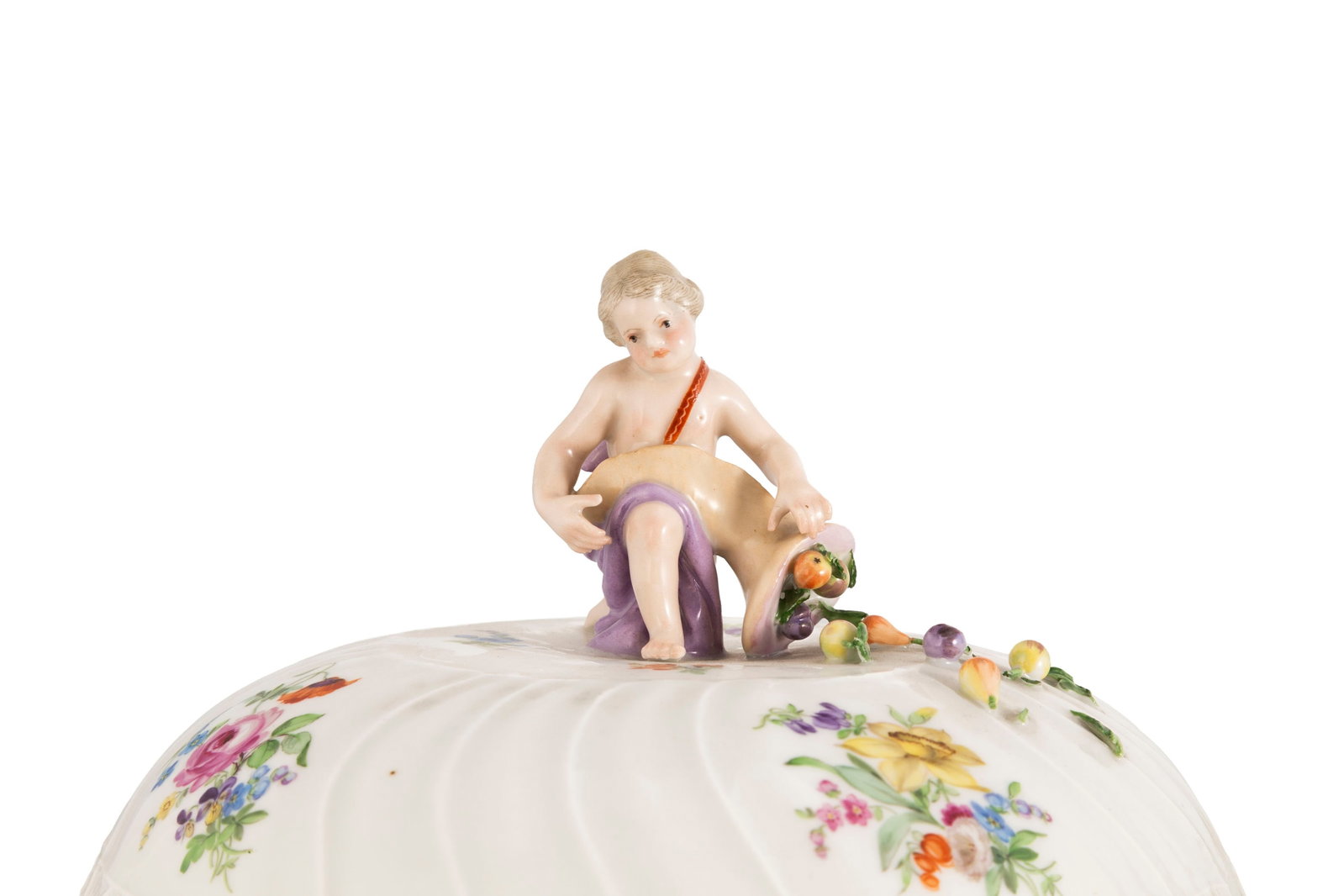 Meissen. Paire de soupières en porcelaine, XIXe s., à décor polychrome de fleurs et p - 3