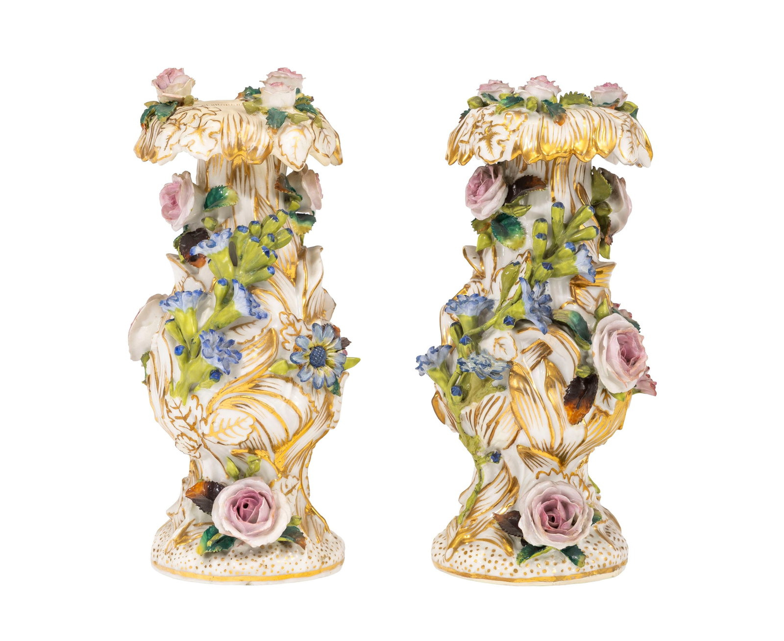 Jacob Petit. Paire de vases balustres en porcelaine, XIXe s., à décor de fleurs et rehauts - 2