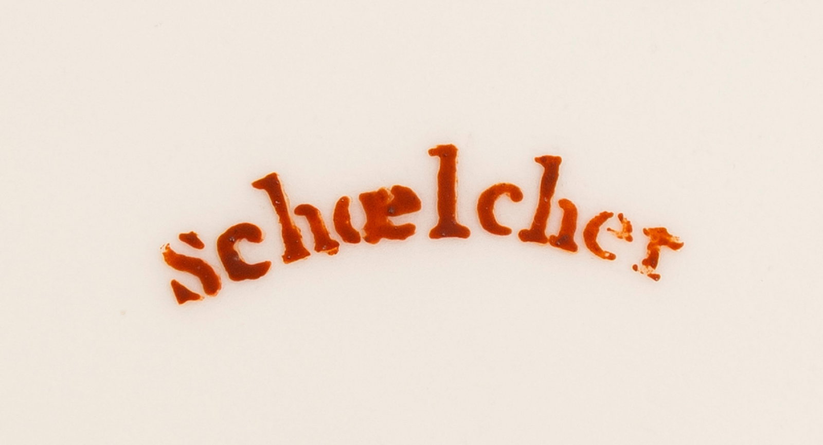 Schoelcher. Ensemble de 4 assiettes en porcelaine, Paris, XIXe s., à décor d'oiseaux sur f - 6