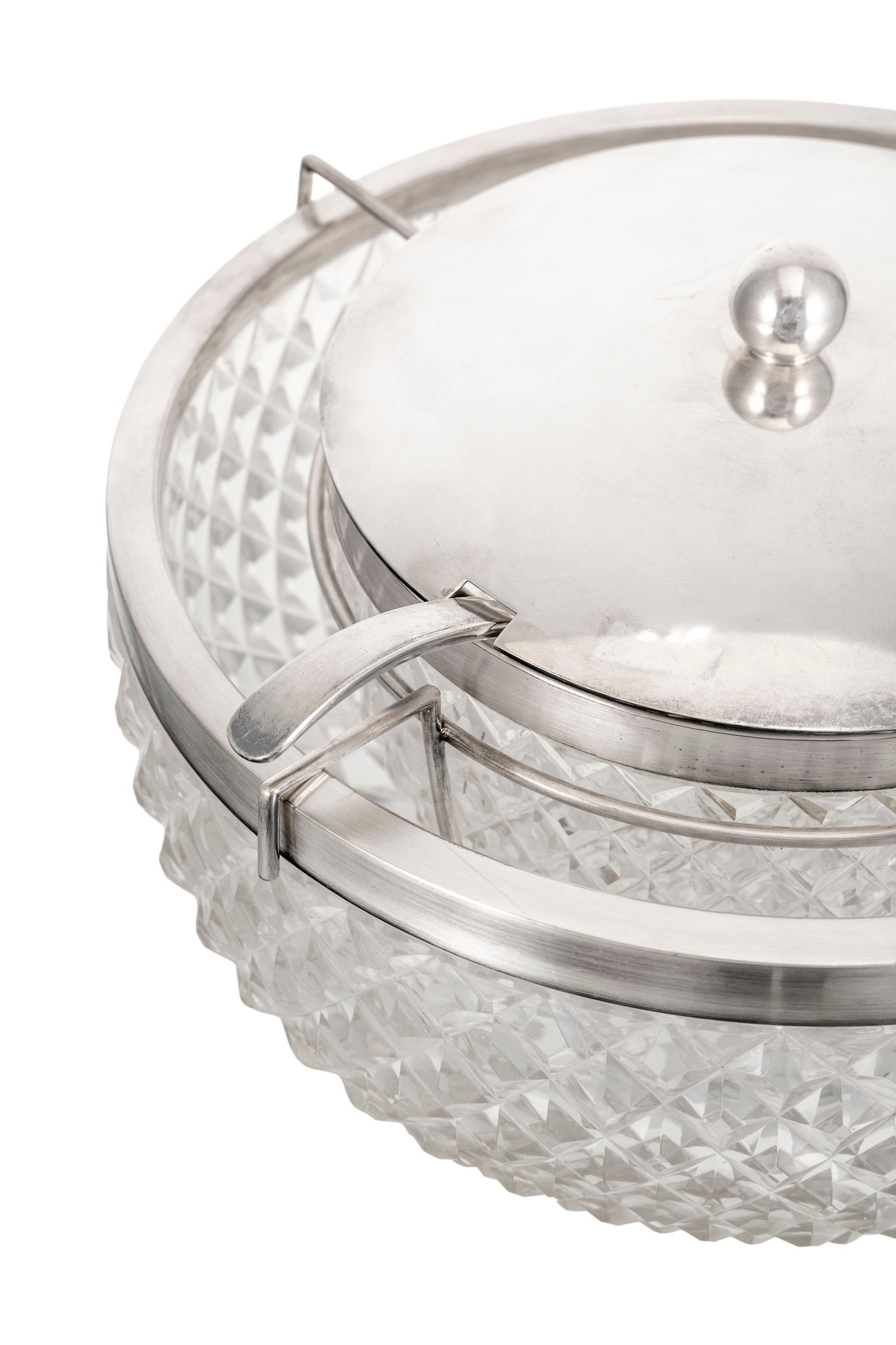 Bol à caviar en cristal taillé et monture en métal argenté, Mappin&Webb, XXe s., - 2