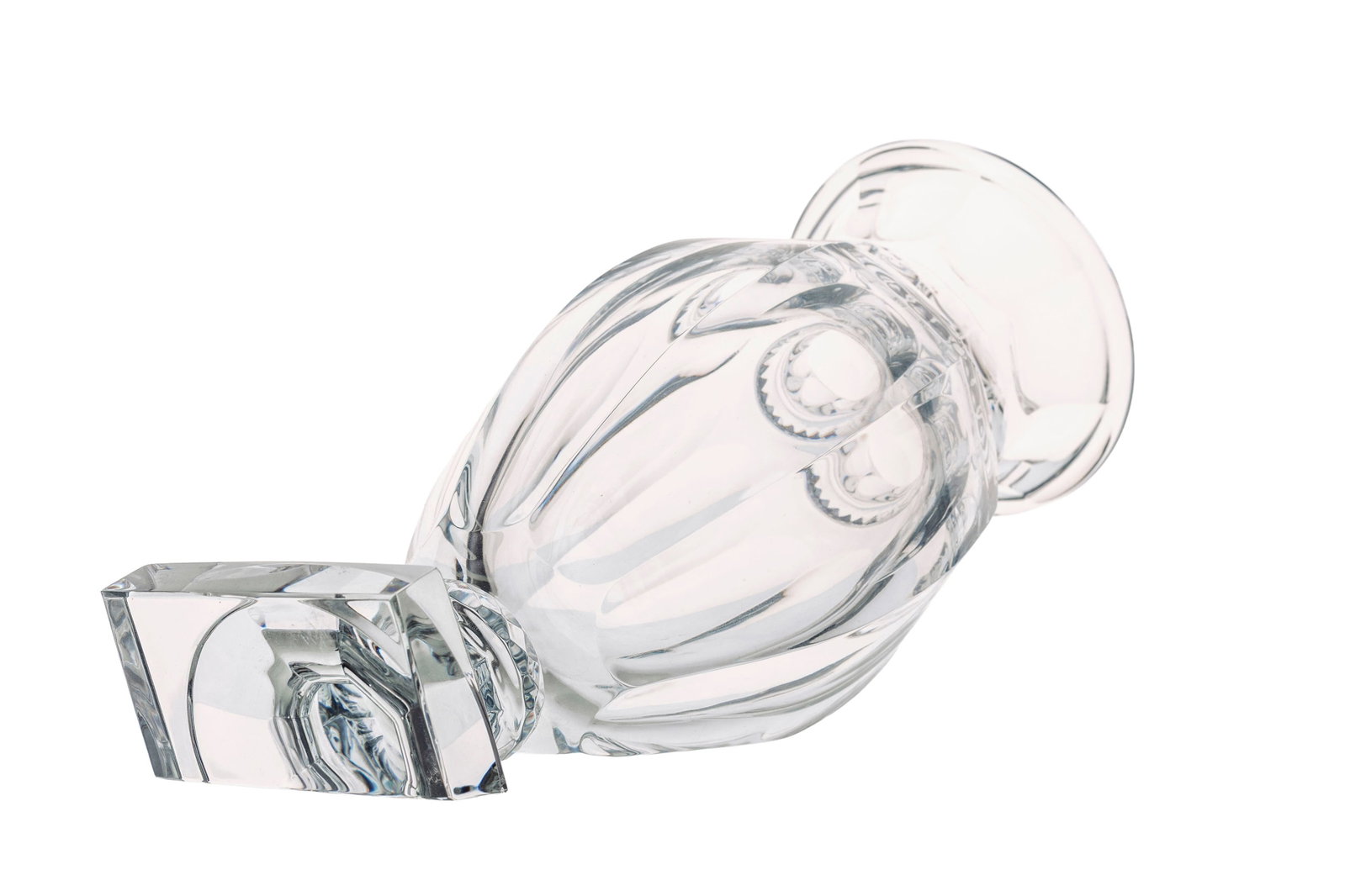 Baccarat. Vase en cristal, modèle Amphora, long. 34,5 cm - 4