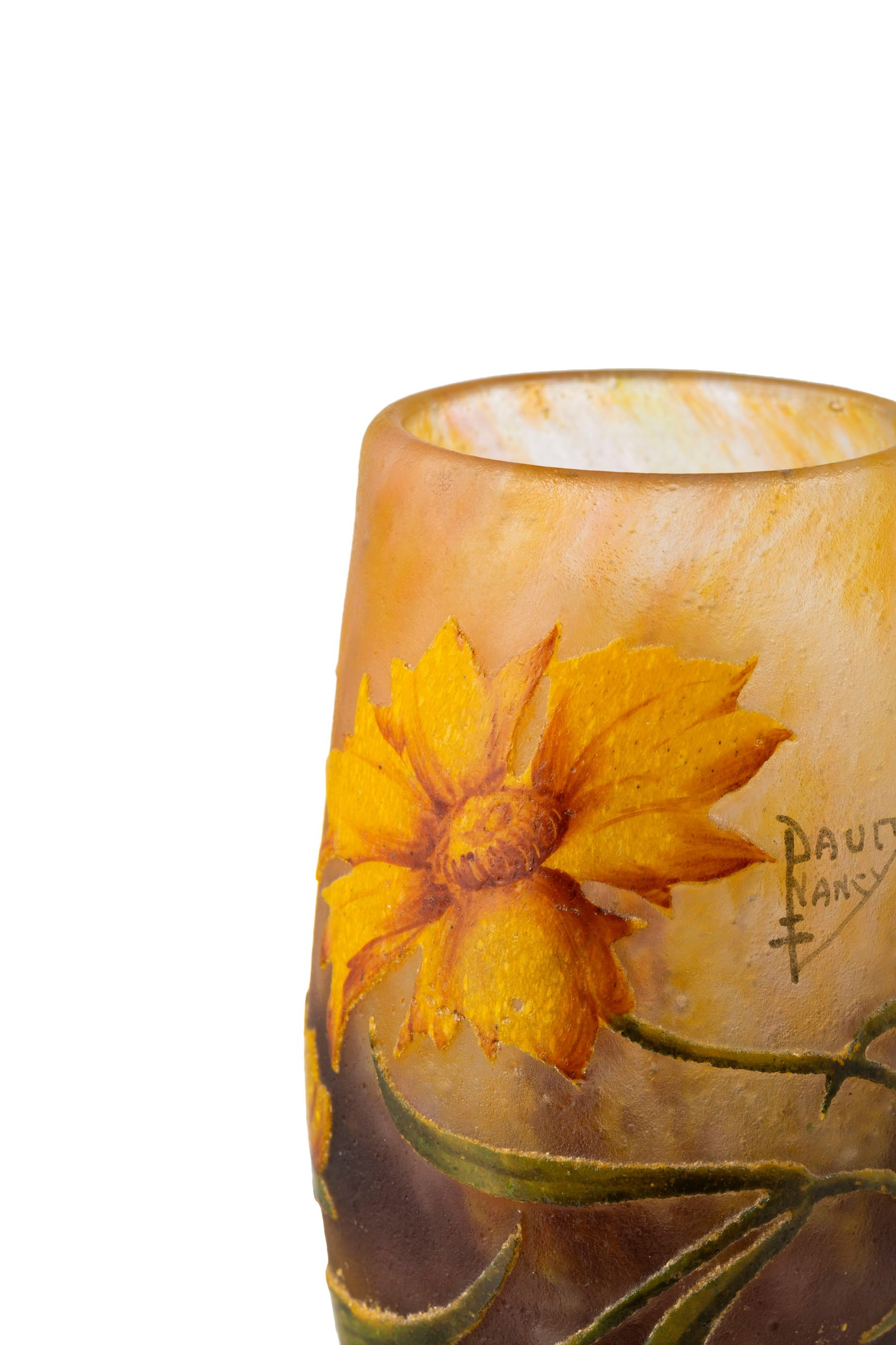 Daum Nancy. Petit vase ovoïde en verre multicouche, à décor gravé à l'acide - 5