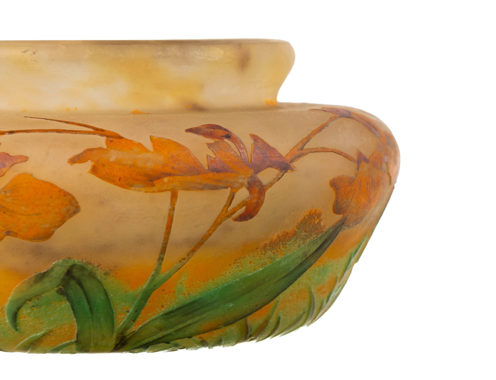 Daum Nancy. Vase à panse renflée et col ourlé en verre multicouche, à décor - 3