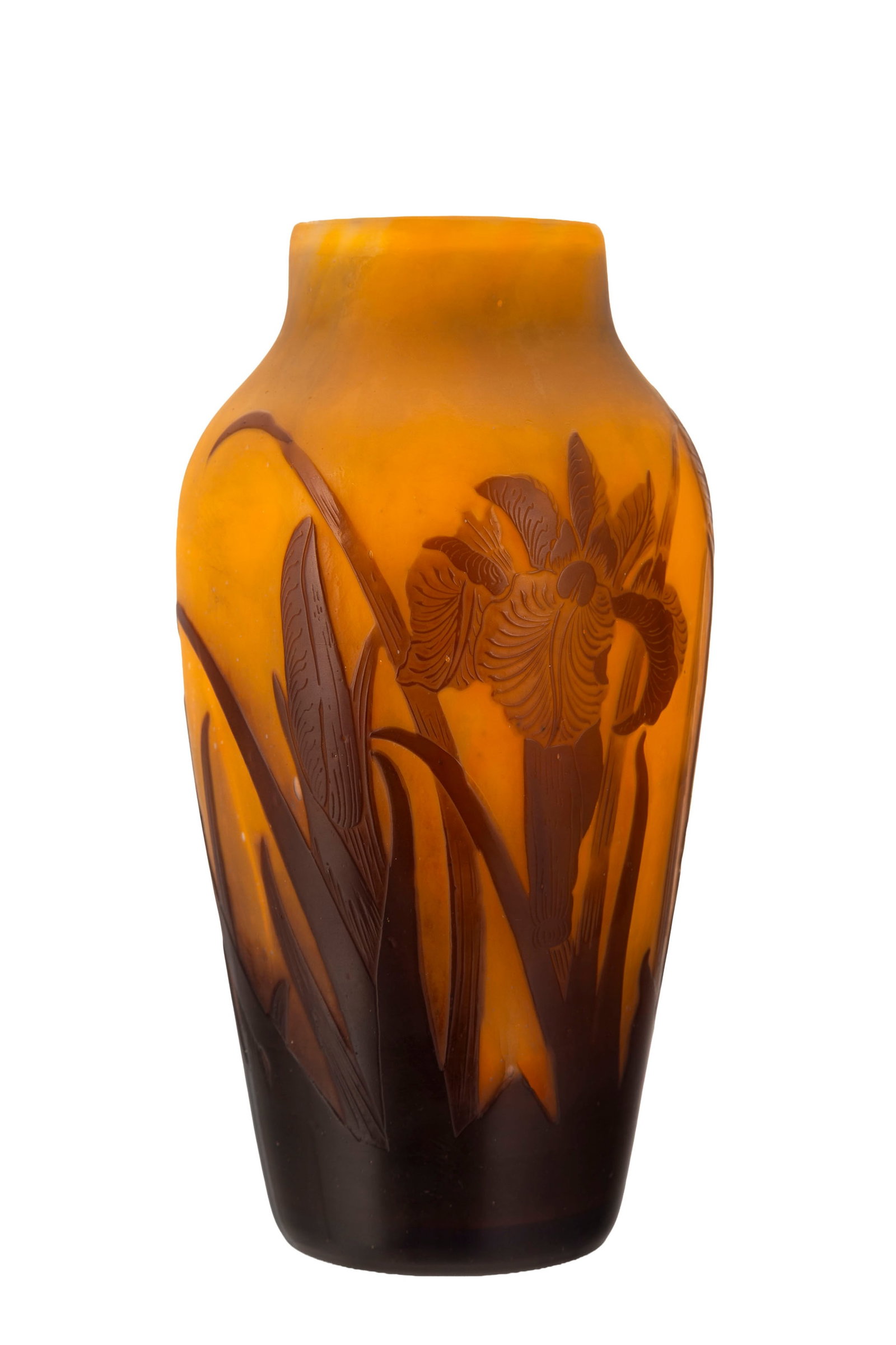 Gallé. Vase à col droit en verre multicouche, à décor dégagé à l' - 3