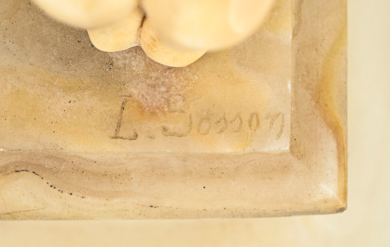 Louis Sosson (actif 1905-1930), L'éveil, sculpture en ivoire, signée L. Sosson sur le socl - 4