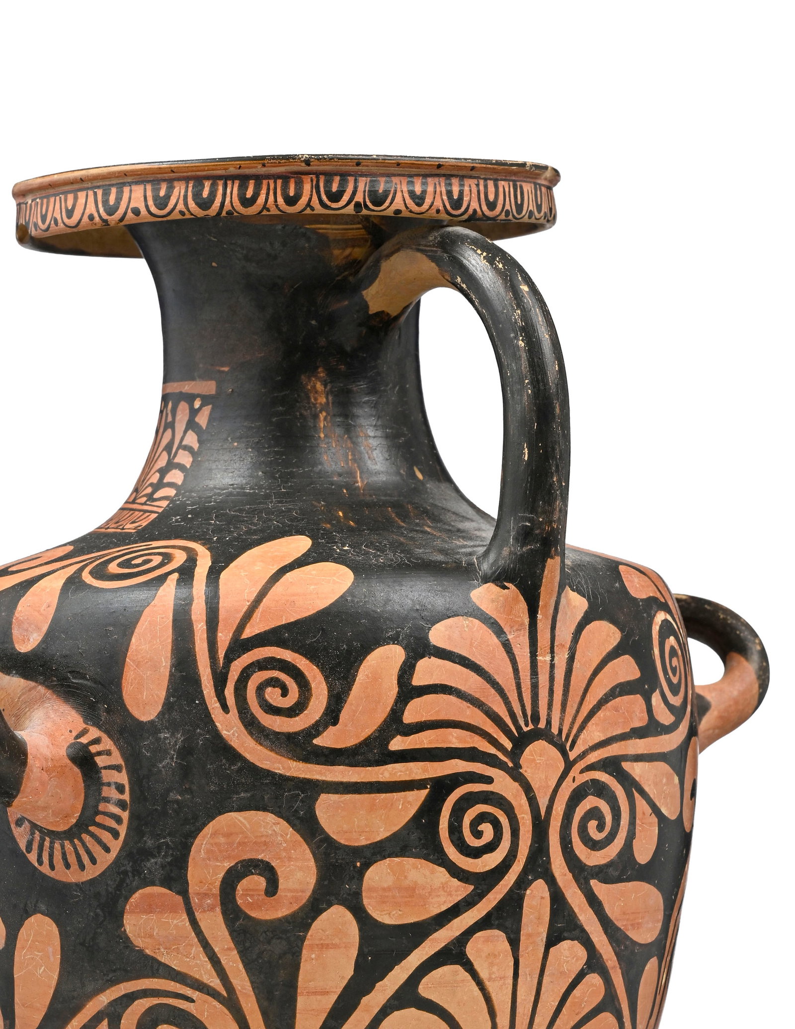 Hydrie en terre cuite à figure rouge, Apulie, 340-330 av. J.-C., scène d'offrande nuptiale - 7