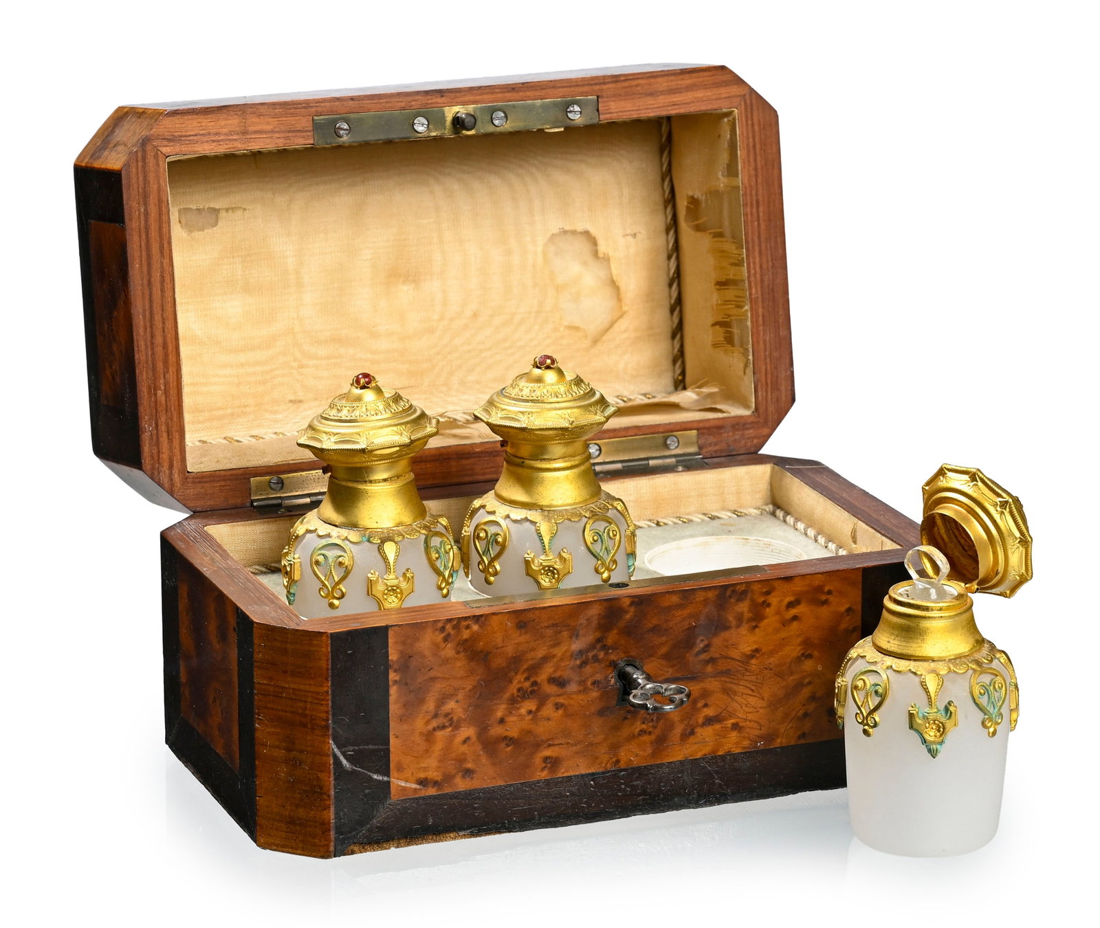 Petit coffret à parfums d'époque Napoléon III, coffret en placage de loupe et marquet - 2