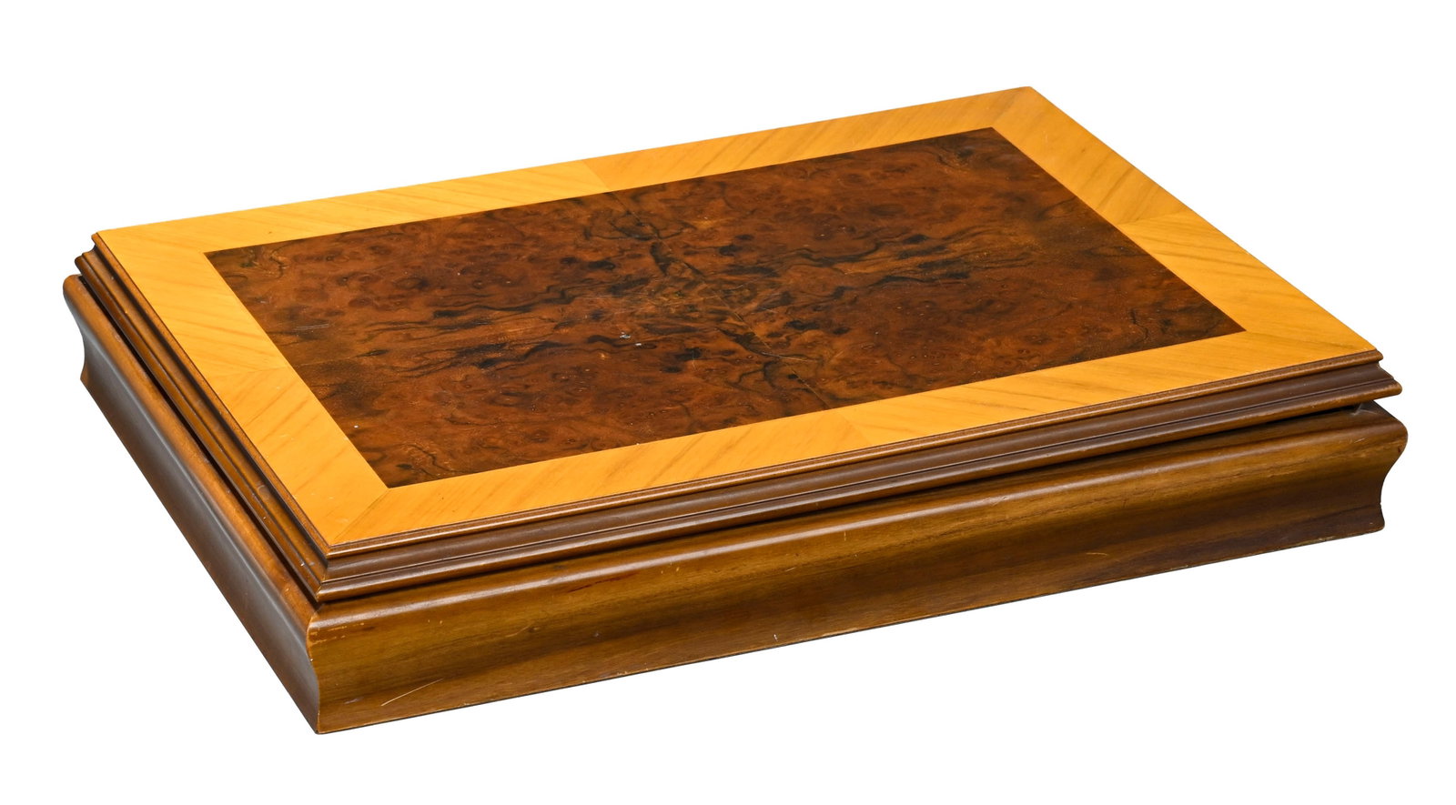 Coffret plat à jeux en placage de loupe par Dal Negro à Trévise, avec échecs, da - 2