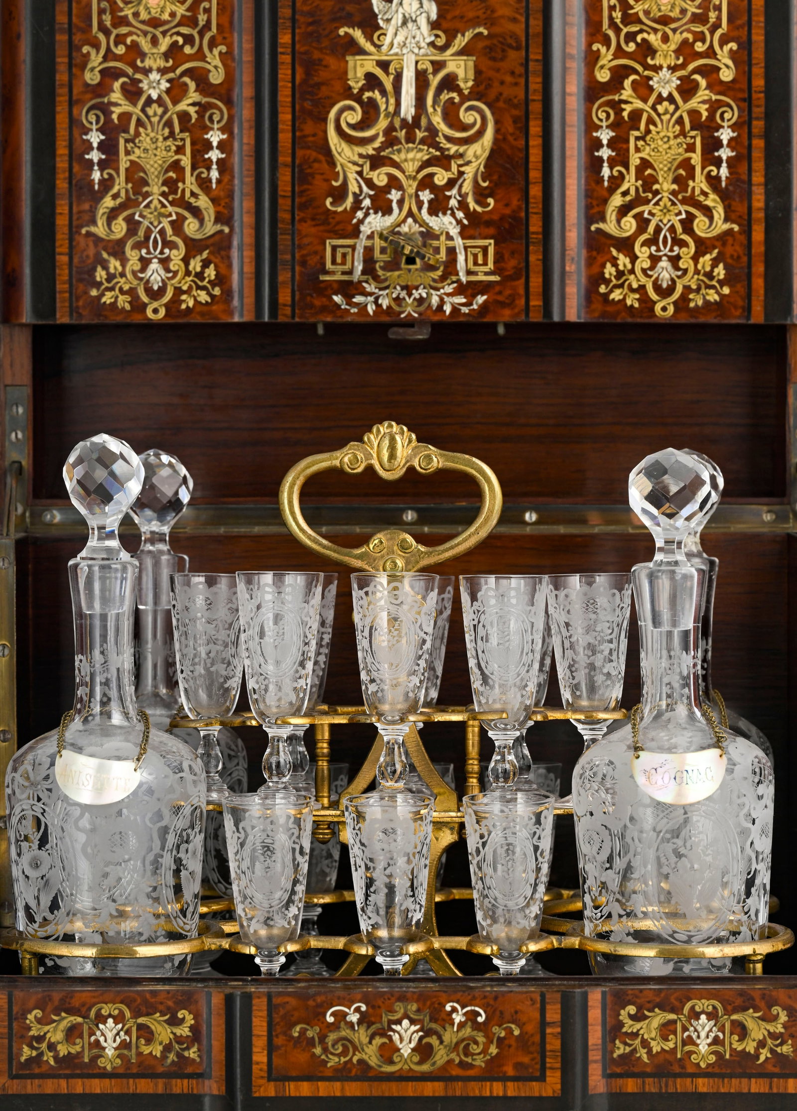Cave à liqueur d'époque Napoléon III, par R. Guyot à Paris, vers 1870, coffret e - 7