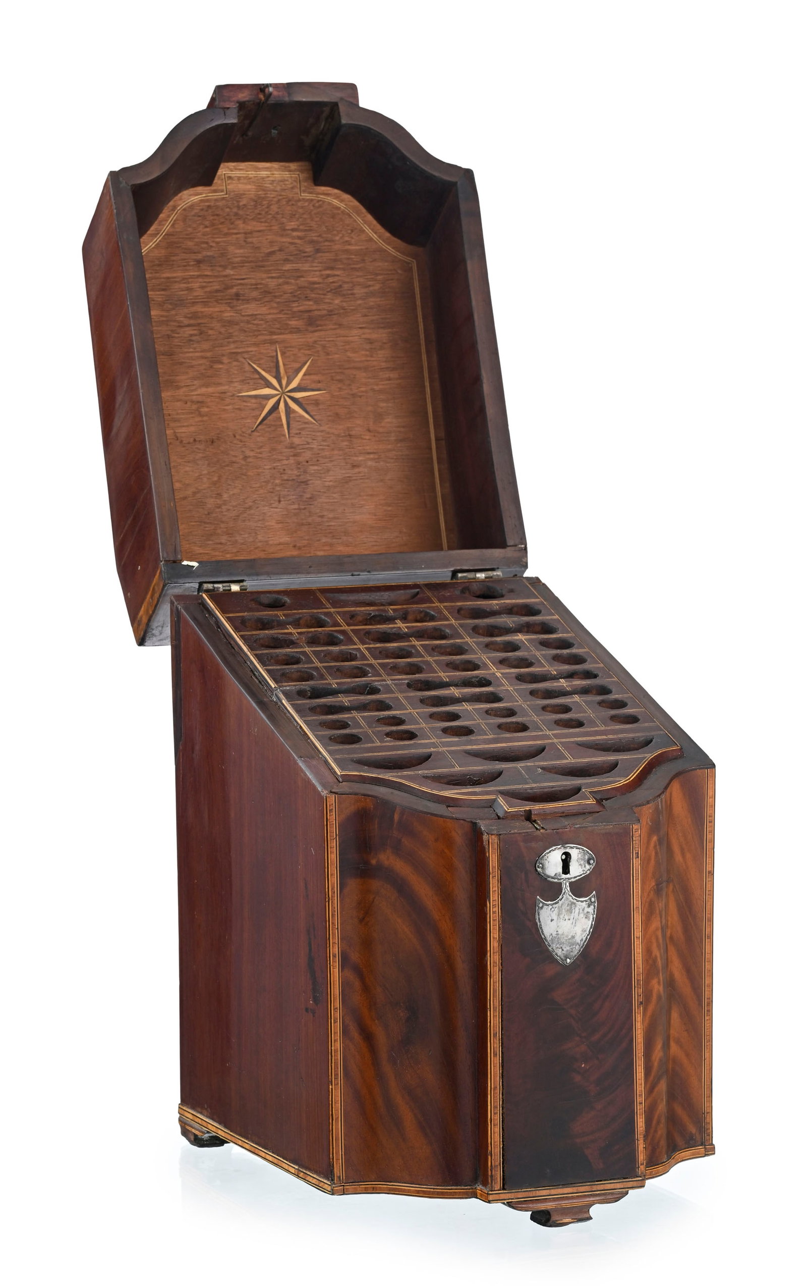 Coffret à ménagère de style George III, XIXe s., en acajou, placage d'acajou et marqu - 2