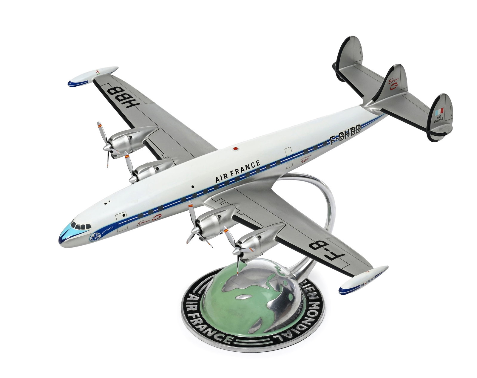 Air France, maquette d'agence (réédition) du Lockheed Super Constellation , en bois peint,: Air France, maquette d'agence (réédition) du Lockheed Super Constellation , en bois peint, socle en métal, envergure : 54 cm