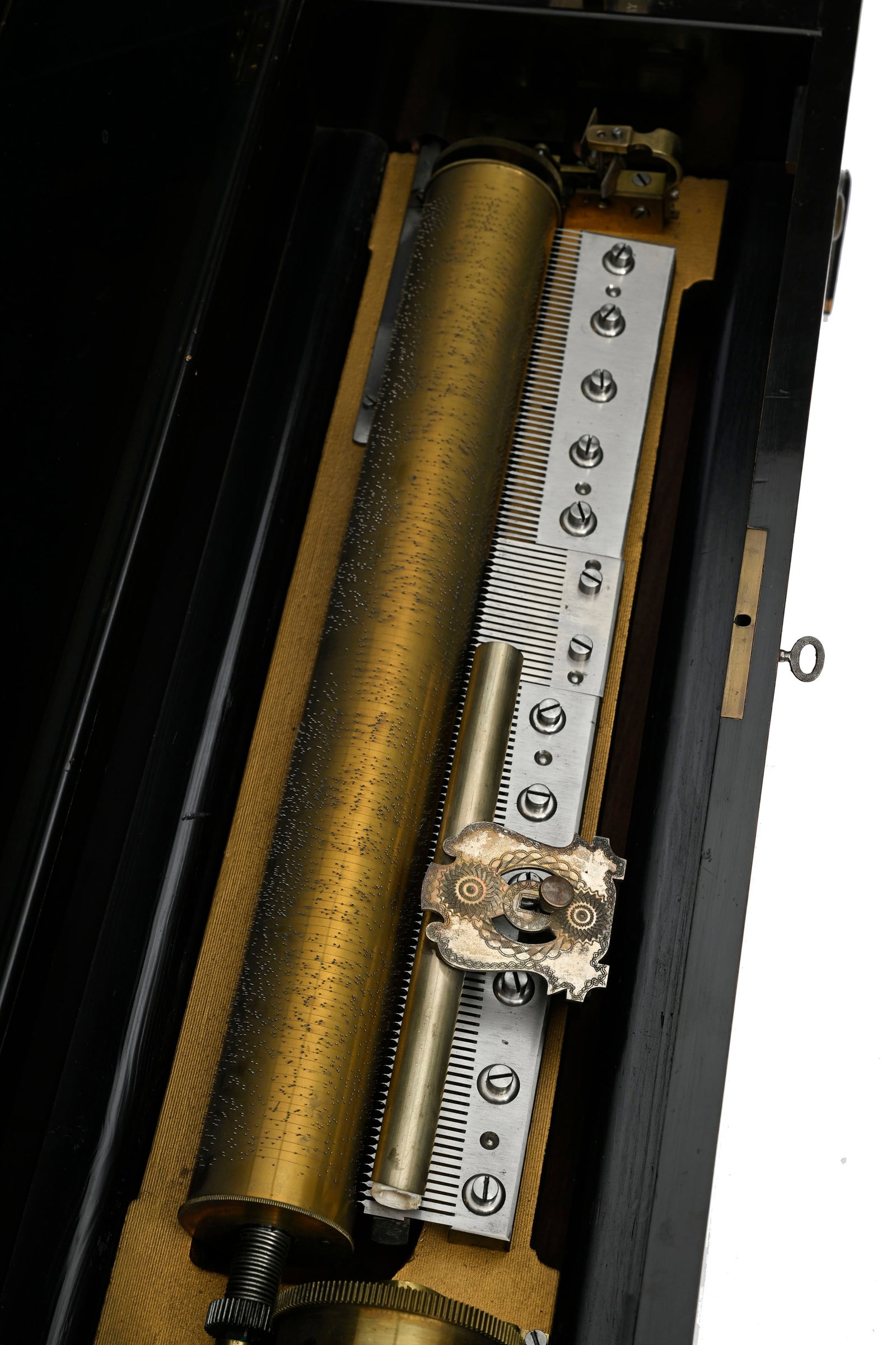 Boite à musique par Samuel Troll & Fils à Genève, dernier 1/4 du XIXe s., remontage p - 8