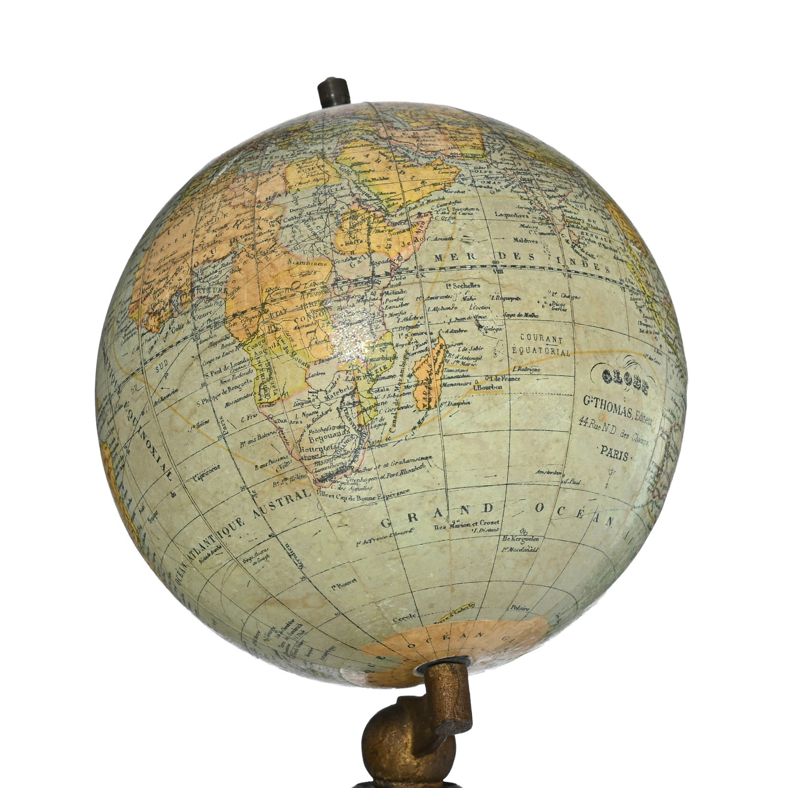 Globe terrestre par G. Thomas à Paris, vers 1910, sur pied en bois tourné noirci, h. 32 cm - 8