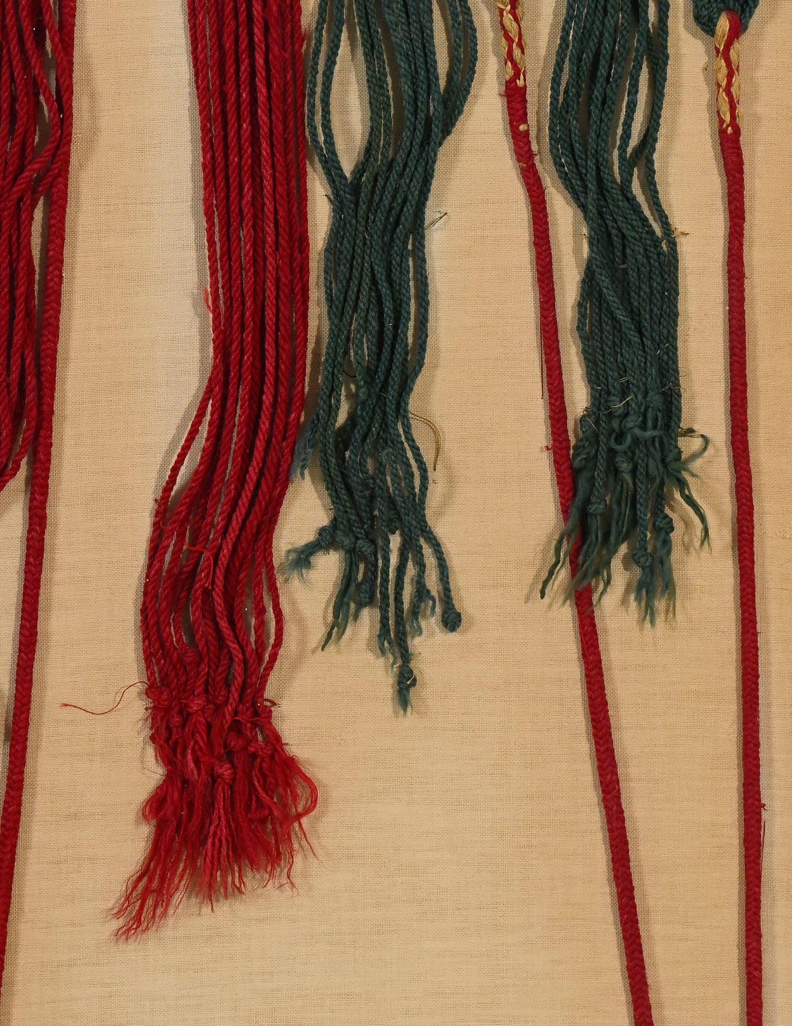 Fronde en laine nouée et tressée, à la manière de la culture Nazca (Pérou), - 4