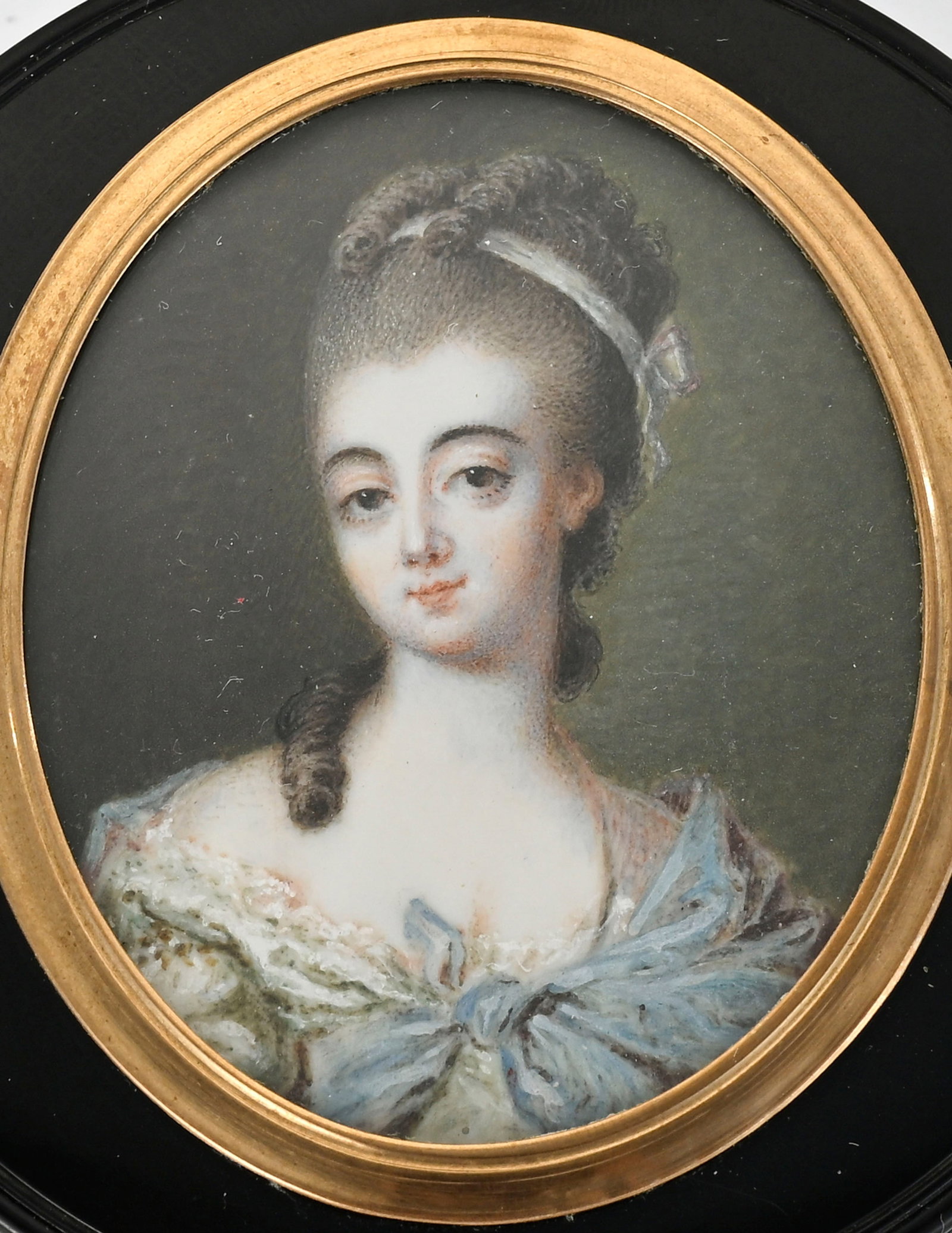Ensemble de cinq boîtes rondes en composition noire et écaille, France fin XVIIIe-déb - 4
