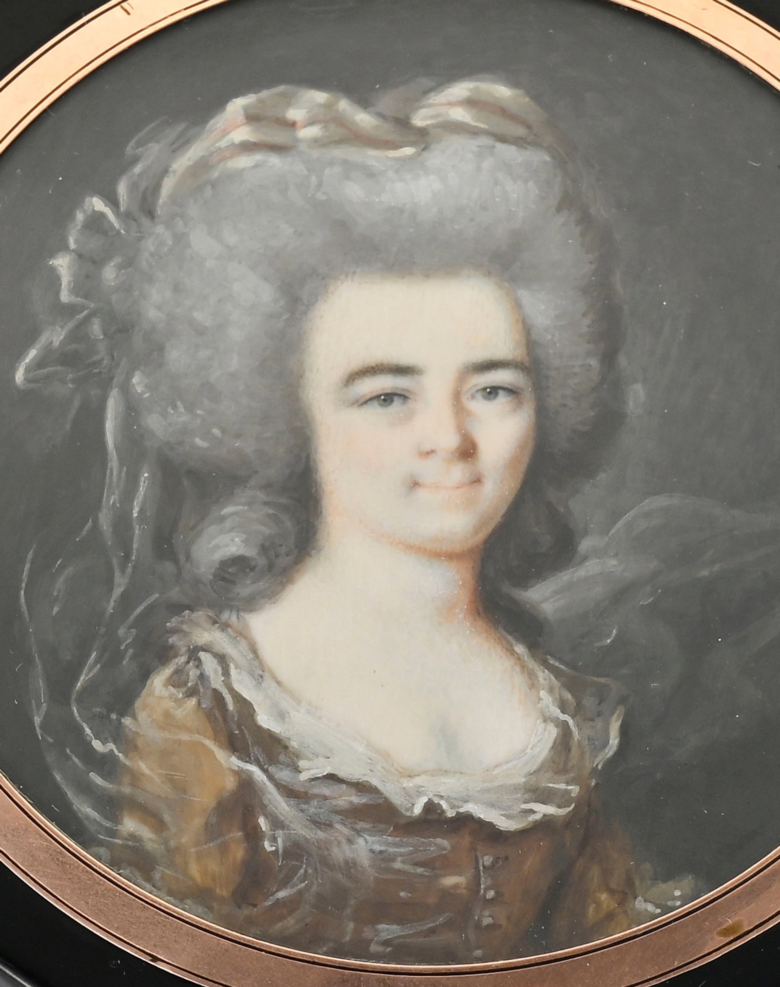 Ensemble de cinq boîtes rondes en composition noire et écaille, France fin XVIIIe-déb - 5