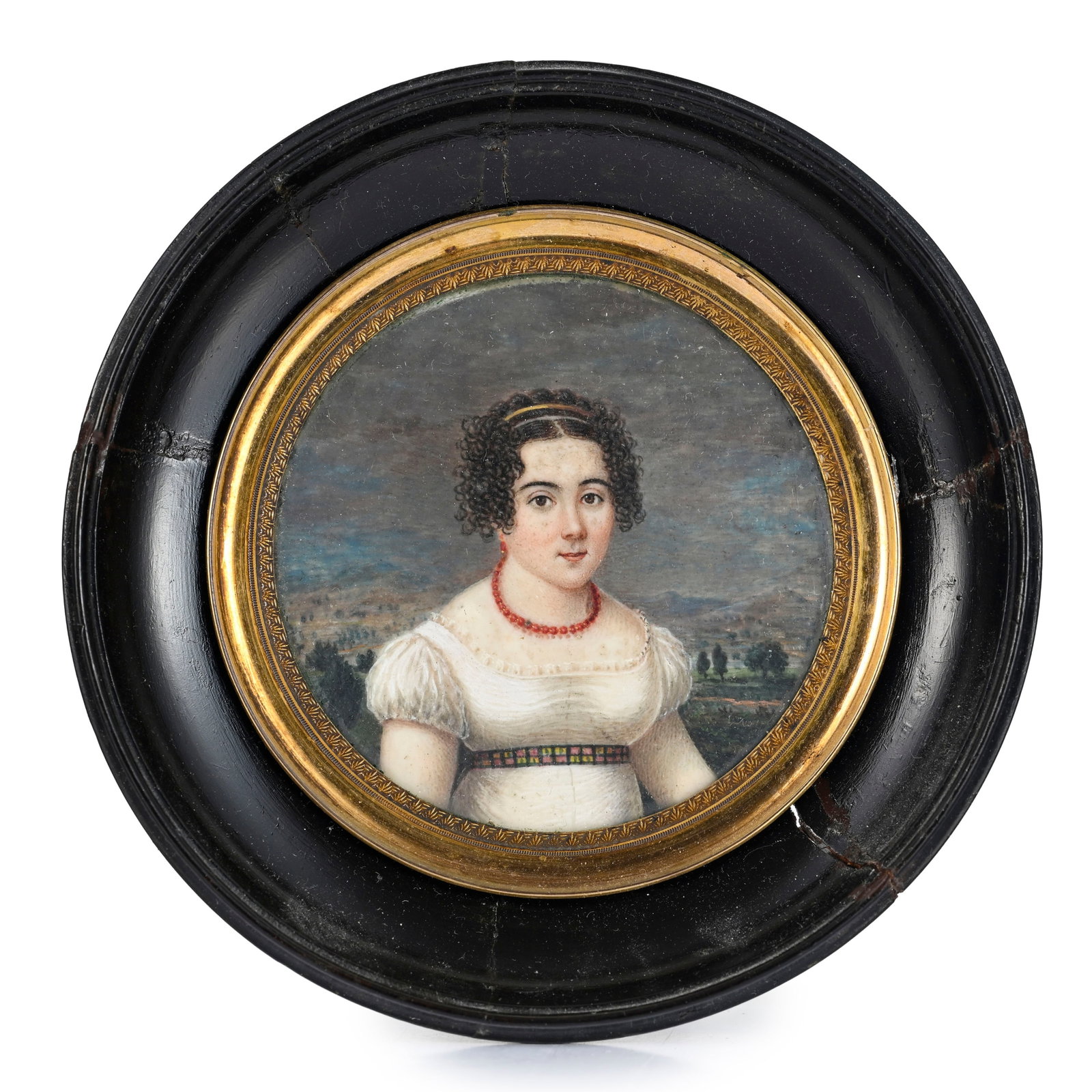 3 portraits en miniature: Gentilhommes en redingote et une dame au collier en corail, gouache et aqu - 3