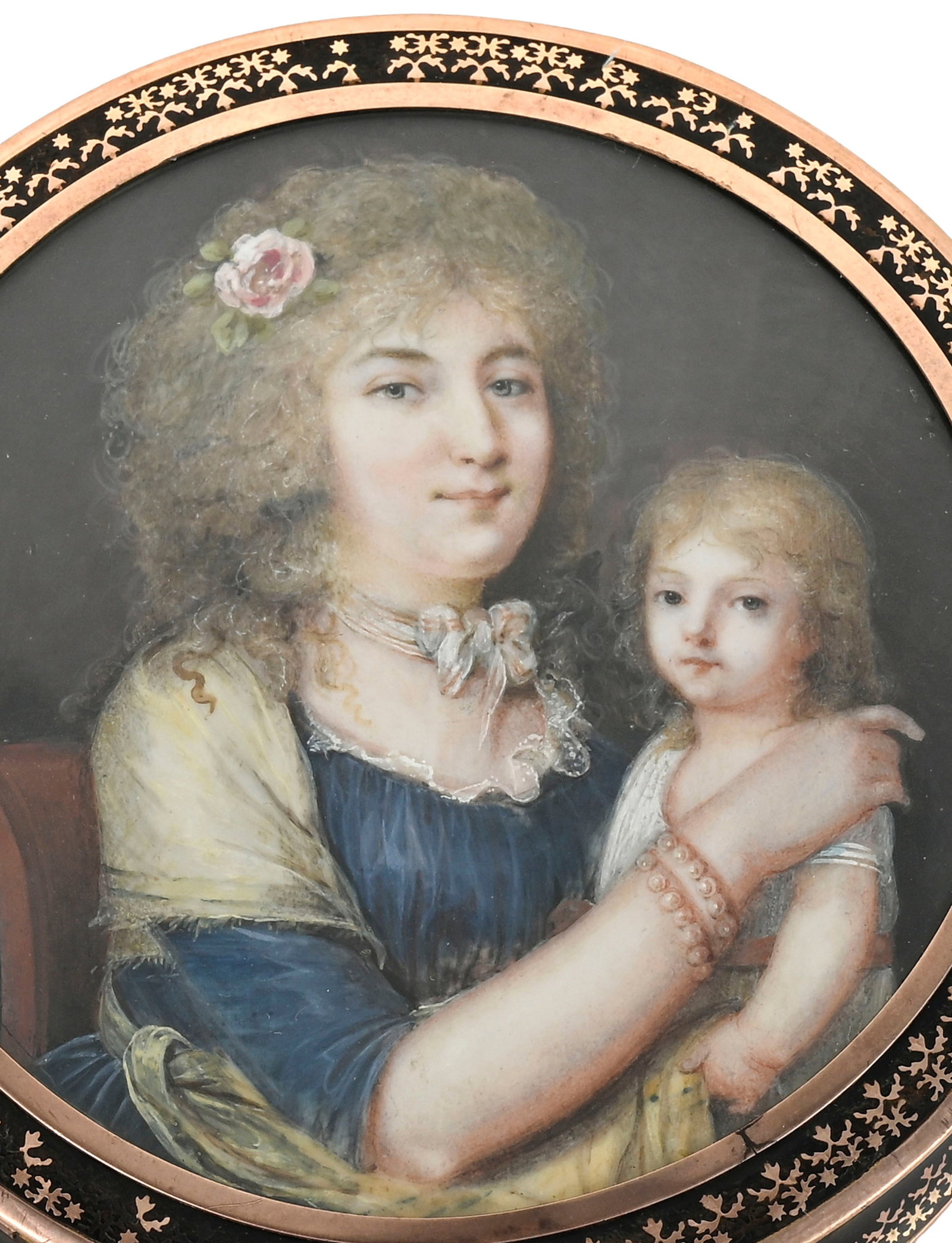Boîte ronde en écaille piqué or, fin XVIIIe s., le couvercle centré d'un portrai - 4