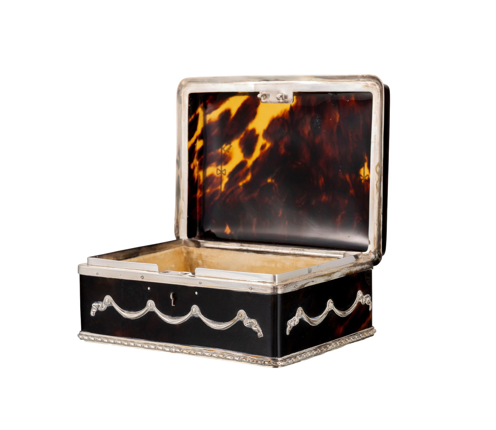 Ensemble en écaille et argent, vers 1900, comprenant un coffret rectangulaire, une boîte r - 3