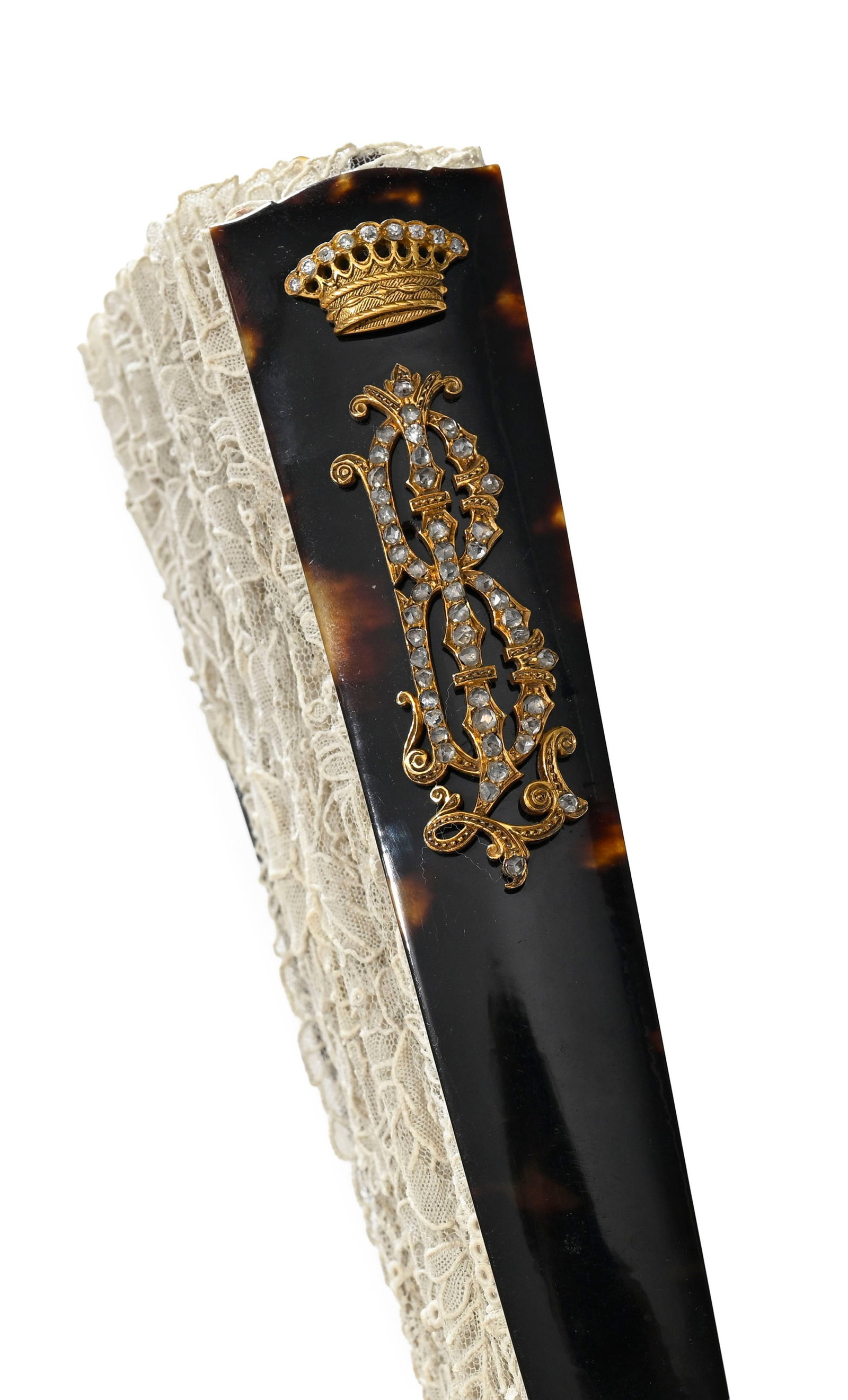 Éventail appliqué d'un monogramme en or et diamants, probablement XVIIIe s., la monture en - 3