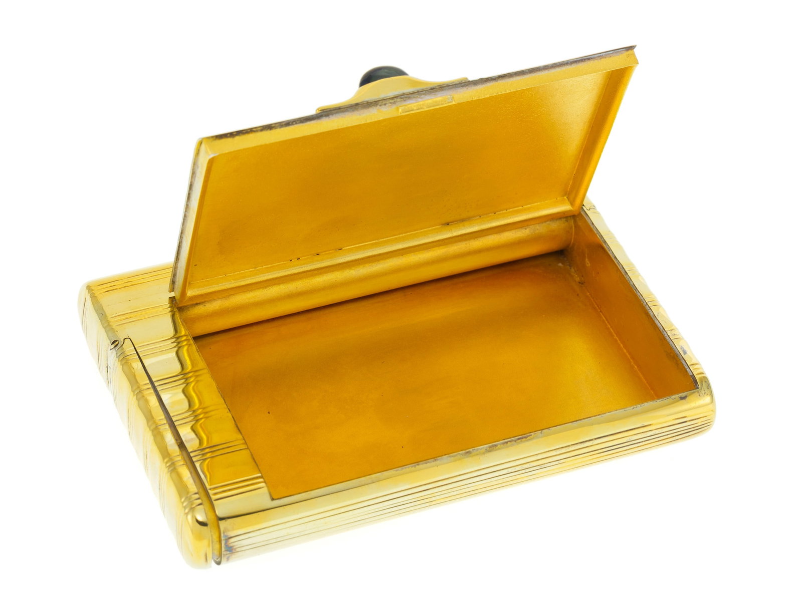 Boîte à cigarettes en vermeil à décor strié sertie d'un cabochon bleu avec  - 2