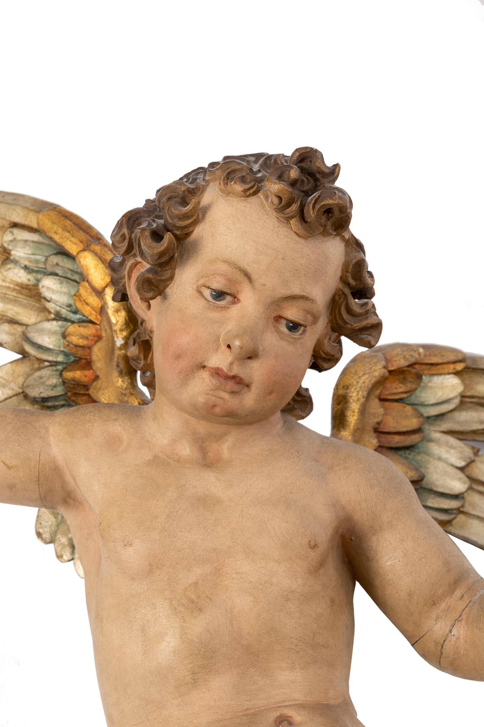 Ange en bois polychrome et ailes dorées, probablement Tyrol, XIXe s., ailes repeints et restaur - 2