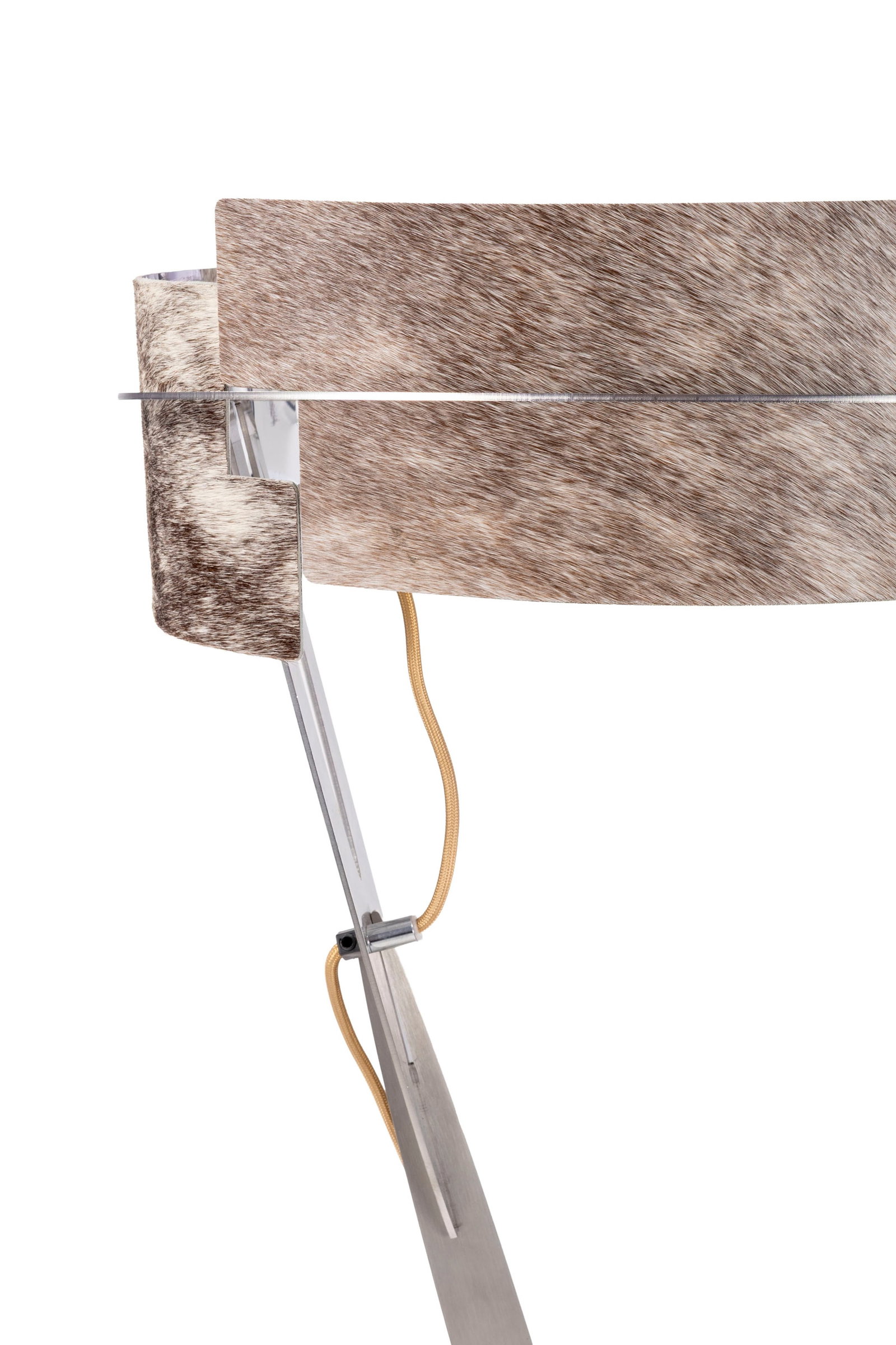 Lampe par Mahmoud Akram, XXIe s., en acier, deux diffuseurs composés d'éléments recou - 3