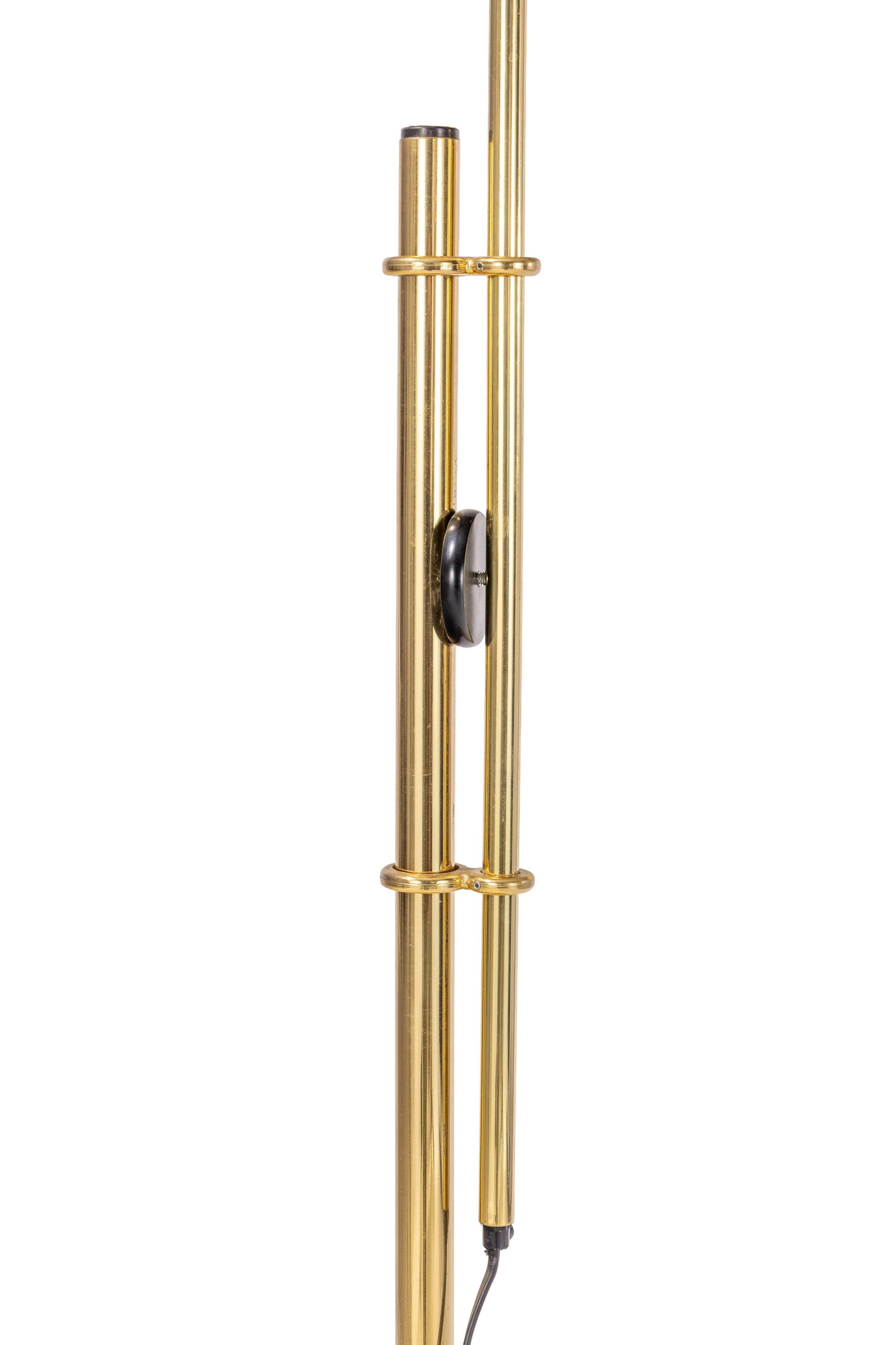 Lampadaire, circa 1980, en laiton tubulaire, base circulaire, h. 201 cm - 2