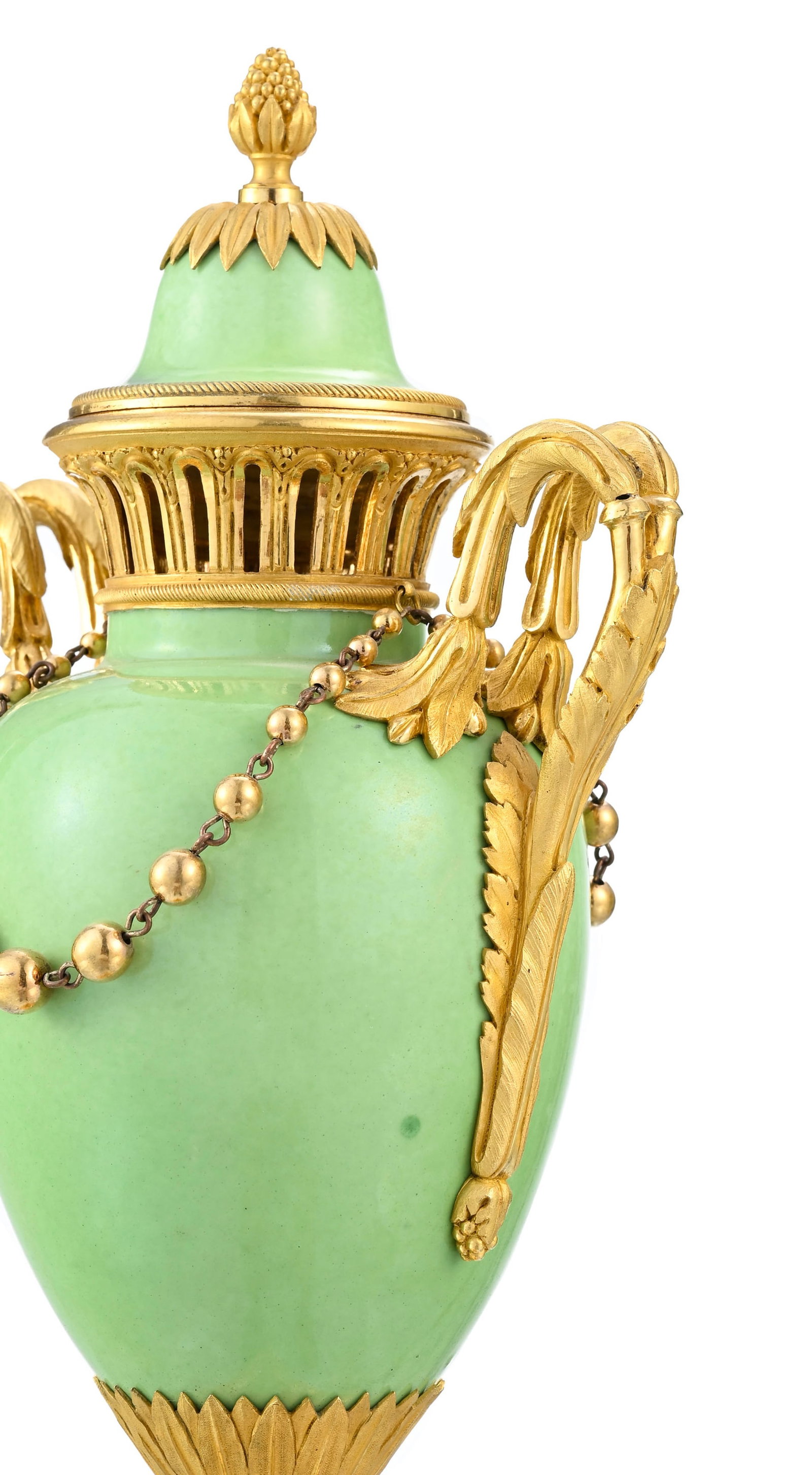 Paire de vases pot-pourri d'époque Louis XVI, en porcelaine de Locré à glaçure v - 5