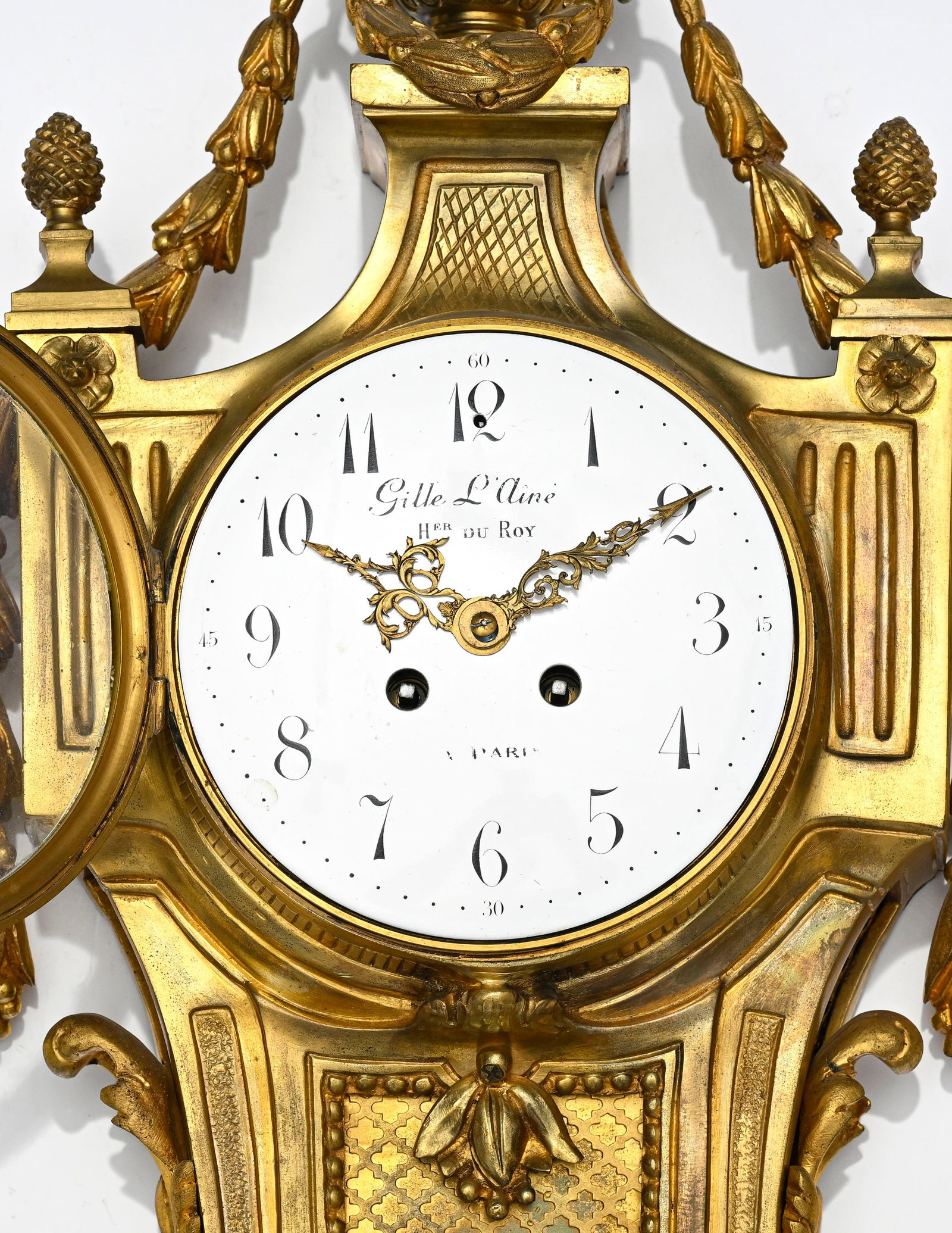 Cartel d'applique, fin d'époque Louis XVI, en bronze doré à cadran signé Gille L - 2