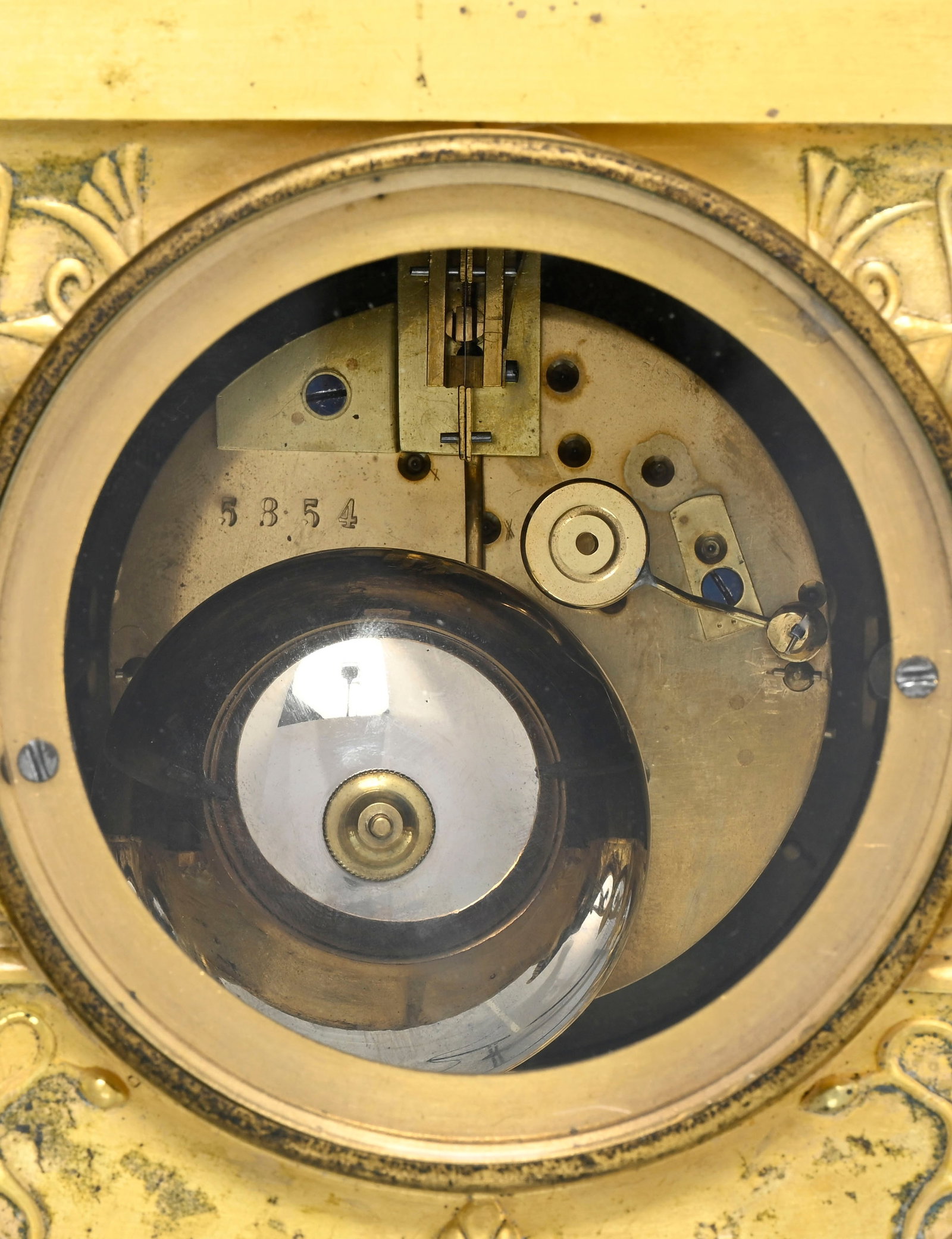 Pendule par Barbedienne, fin du XIXe s., en bronze doré et ciselé et émaux cloisonn&# - 6