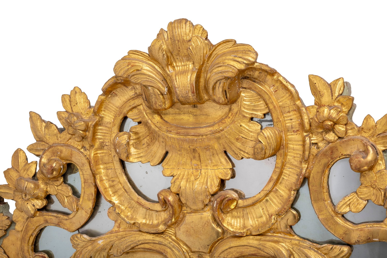Miroir d'époque Louis XV, en bois sculpté et doré à décor de feuilles d'aca - 2