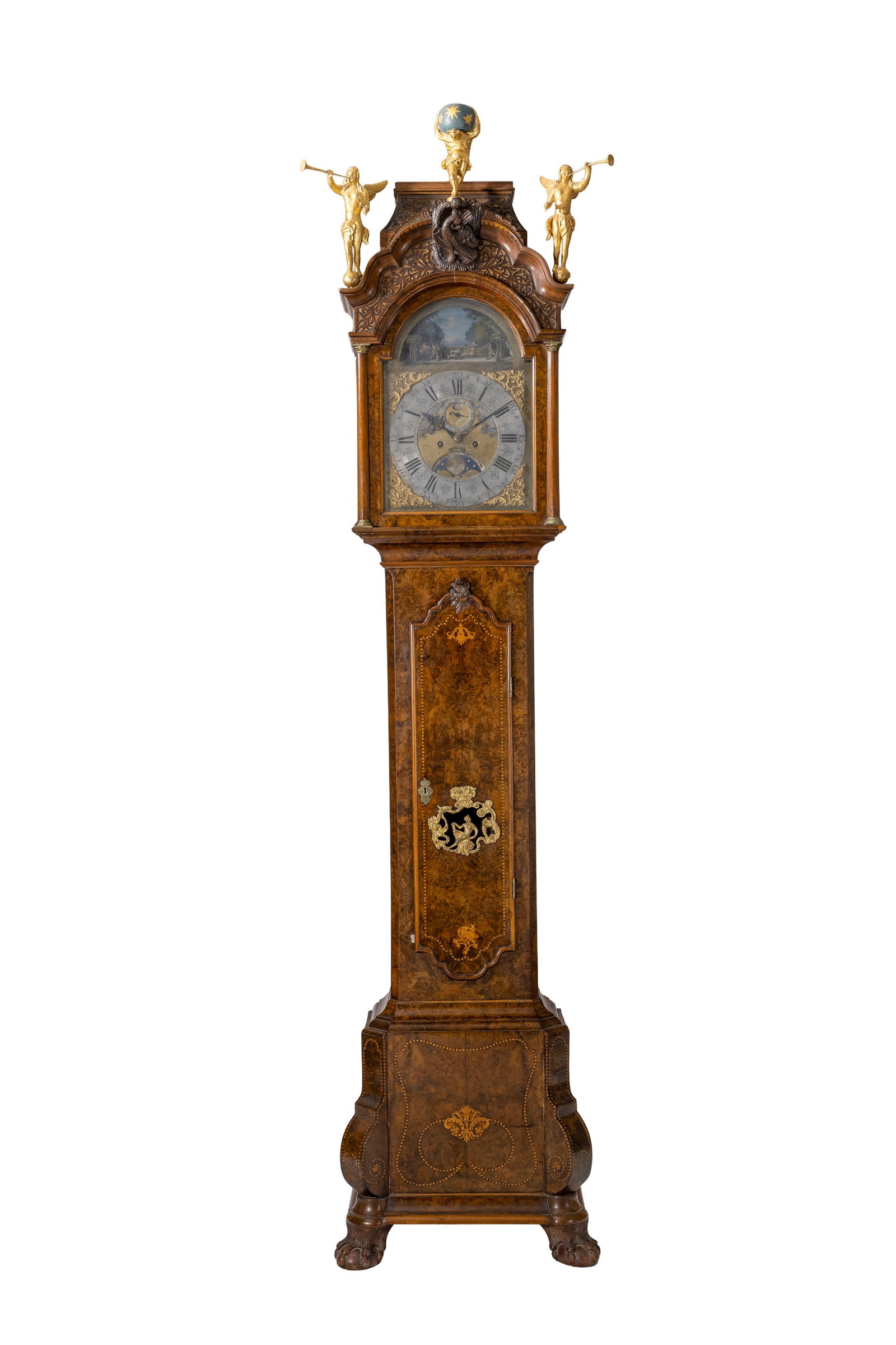 Pendule de parquet, Hollande, XVIIIe s., en placage de loupe de noyer, cadran signé Adria Van T: Pendule de parquet, Hollande, XVIIIe s., en placage de loupe de noyer, cadran signé Adria Van Türengout Amsterdam, sommé d'un Atlas et de Victoires ailées, 263x56x35 cm Condition