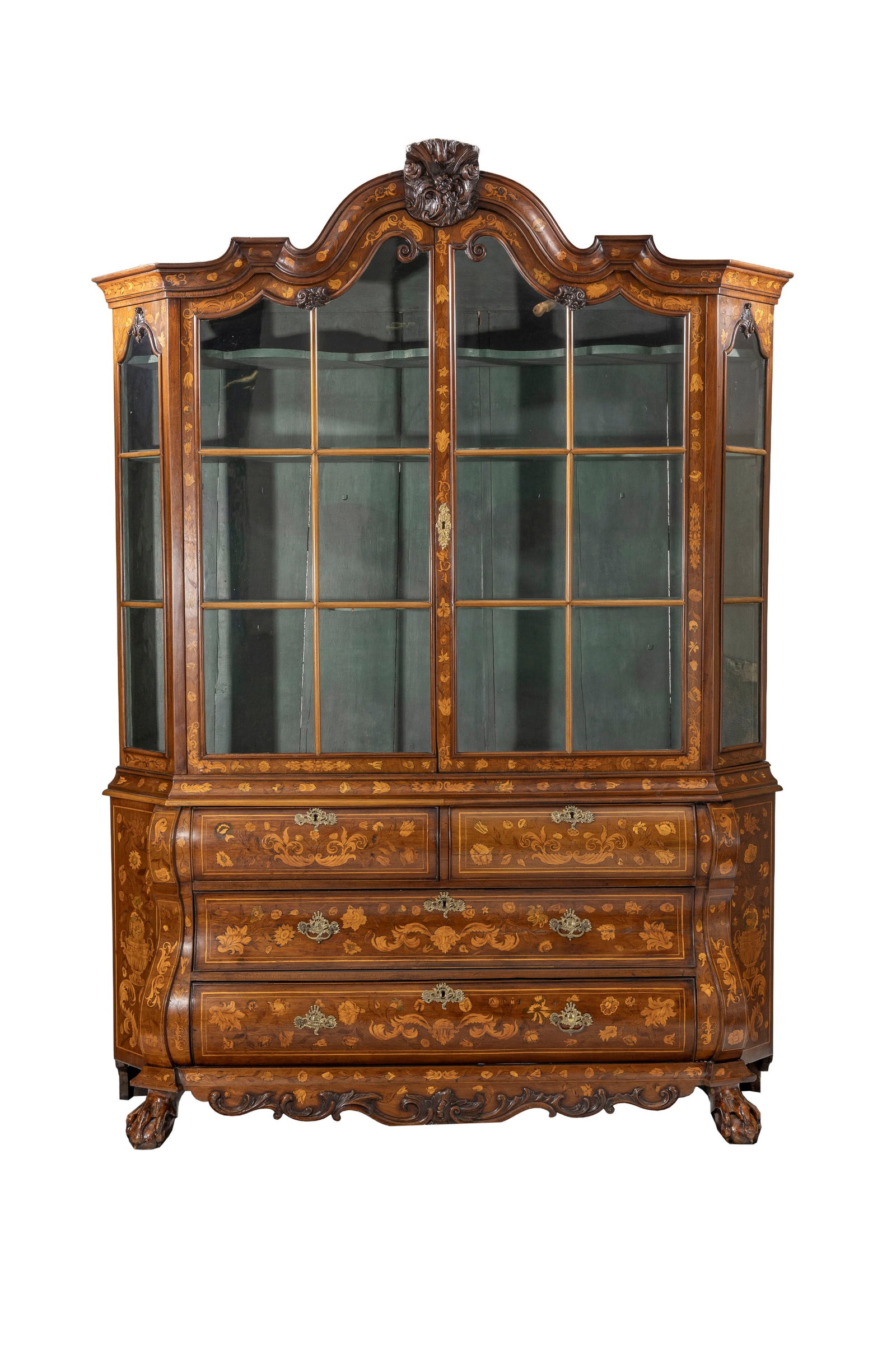 Vitrine, Hollande, fin du XVIIIe s., à décor de rinceaux fleuris en marqueterie, partie ha: Vitrine, Hollande, fin du XVIIIe s., à décor de rinceaux fleuris en marqueterie, partie haute ouvrant par deux vantaux vitrés à meneaux, partie basse ouvrant par quatre tiroirs sur