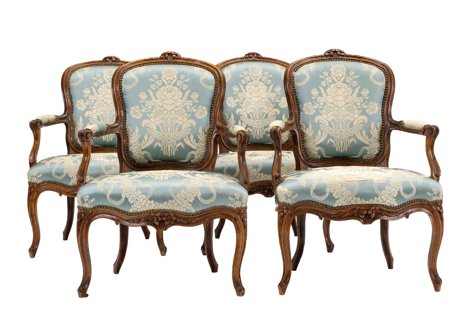 Suite de 4 fauteuils en cabriolet d'époque Louis XV, en hêtre mouluré et sculpté (1 of 5)