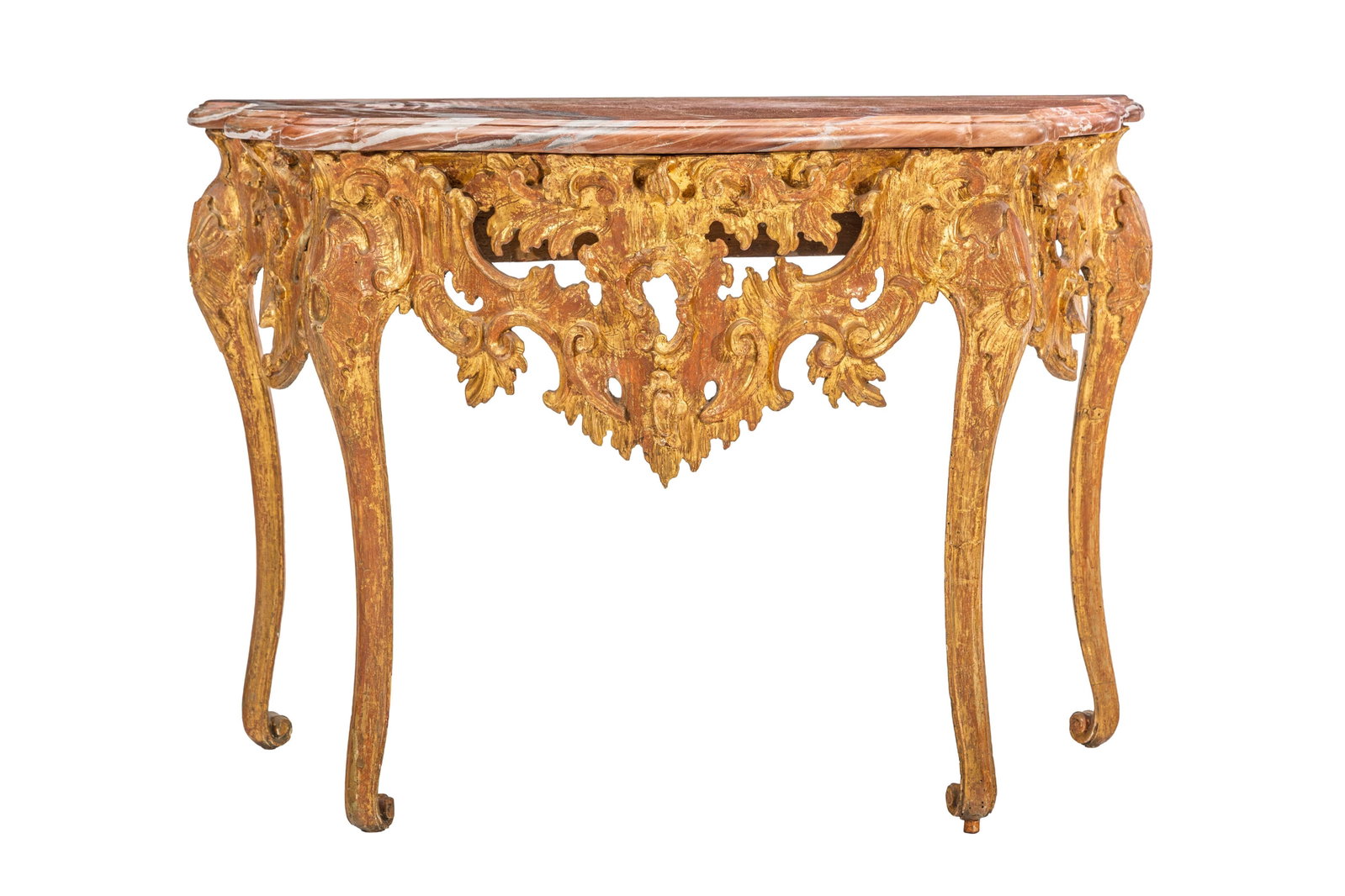 Console, Italie, XXe s., en bois doré, sculpté et ajouré à décor de rocaill: Console, Italie, XXe s., en bois doré, sculpté et ajouré à décor de rocailles et feuilles d'acanthe, plateau en marbre, 84x121x64 cm Condition fragilité de la console en