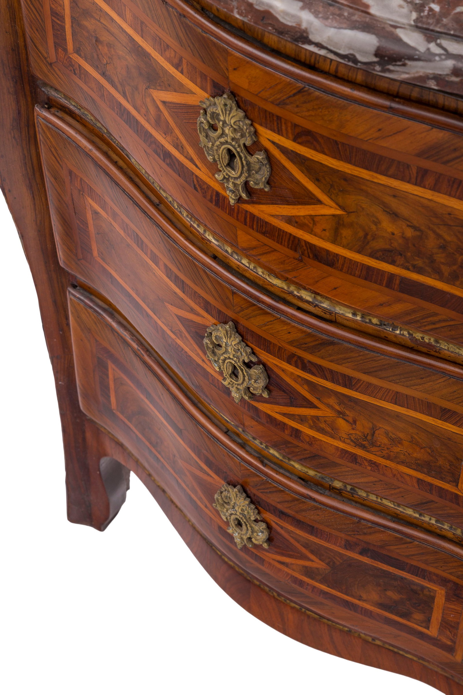Commode, Italie du nord, en partie du XVIIIe s., en placage de noyer, filets de marqueterie et incru - 2