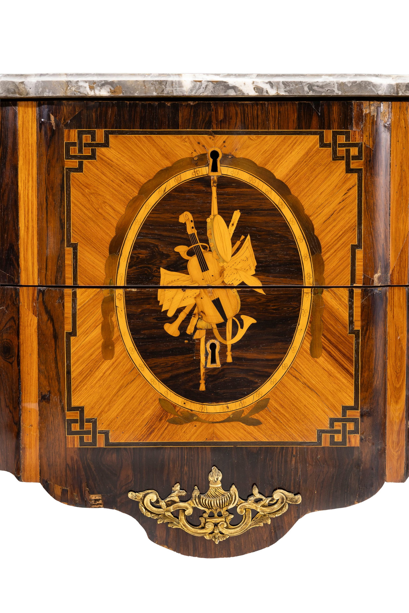 Commode, probablement Italie, XVIIIe s., en placage de bois de rose, palissandre et marqueterie aux  - 2