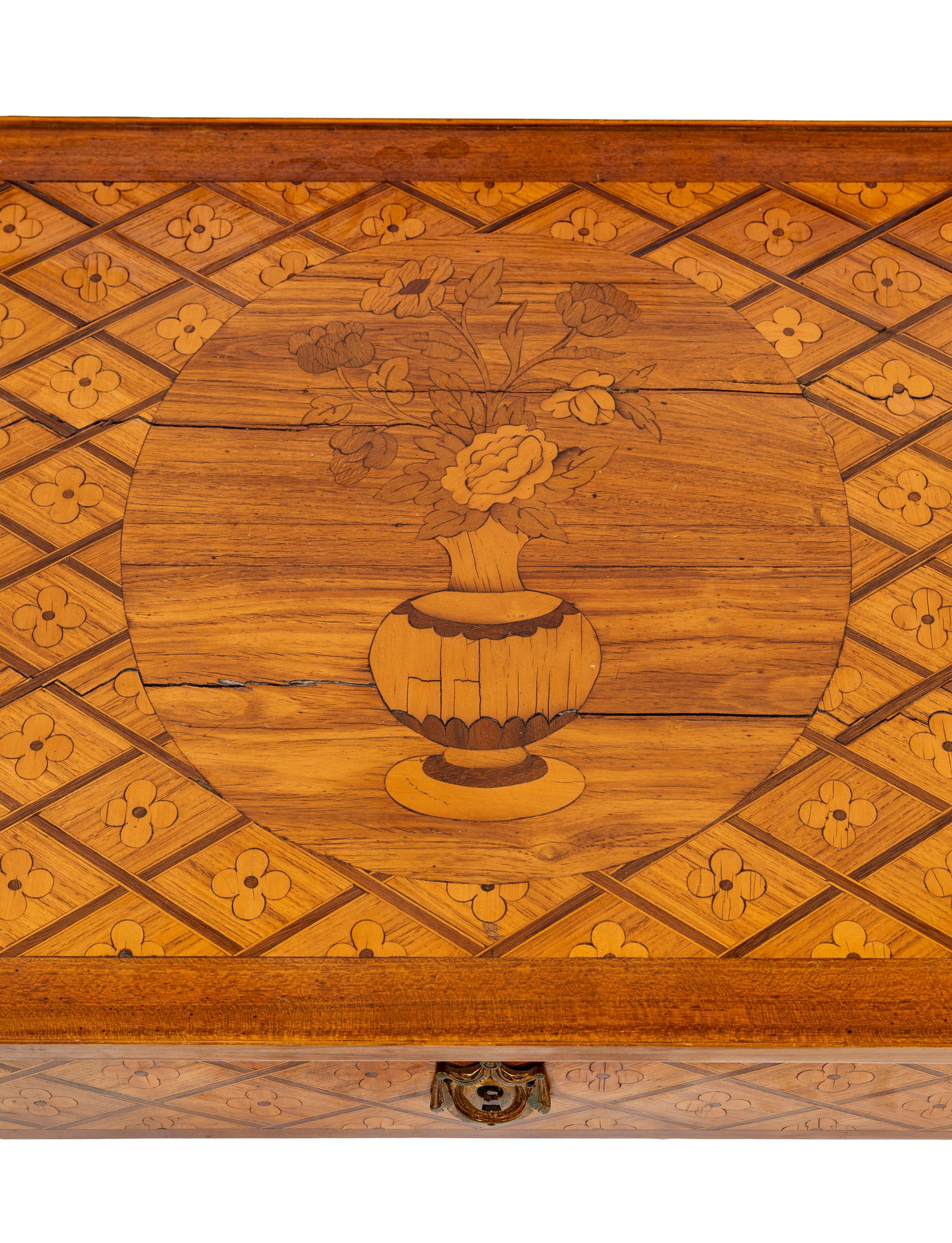 Table d'appoint d'époque Louis XVI, en marqueterie à décor de croissillons et d'un pa - 3
