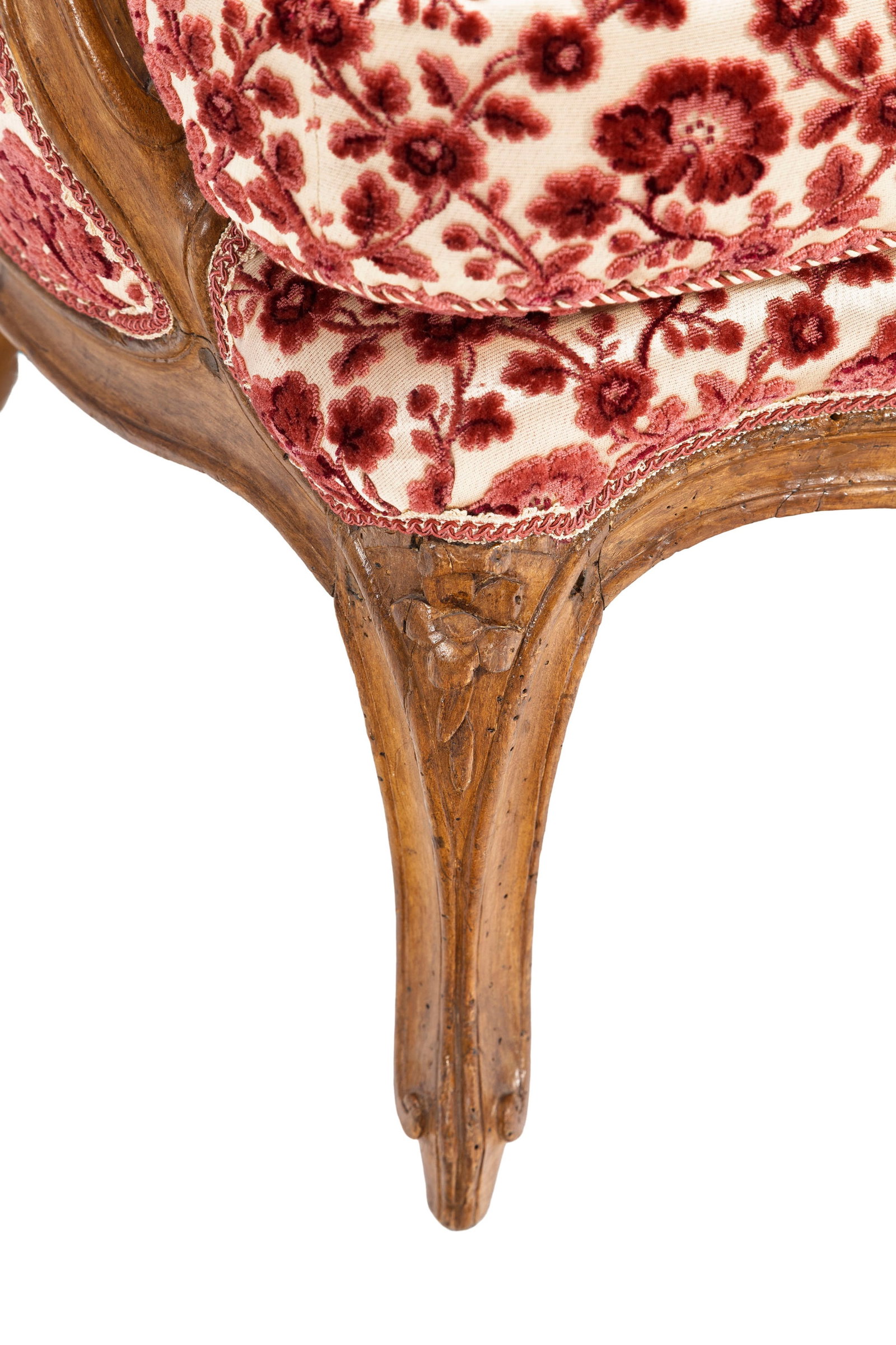Paire de bergères d'époque Louis XV, en hêtre mouluré et sculpté à d&# - 4