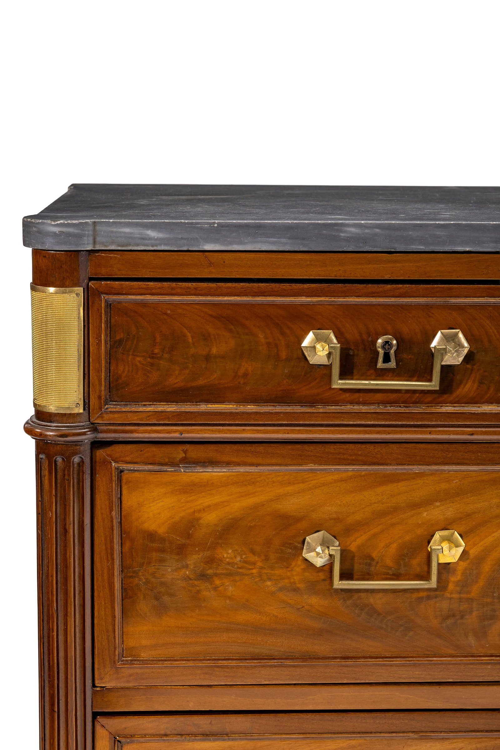 Commode d'époque Louis XVI, en placage d'acajou flammé ouvrant par quatre tiroirs sur troi - 2