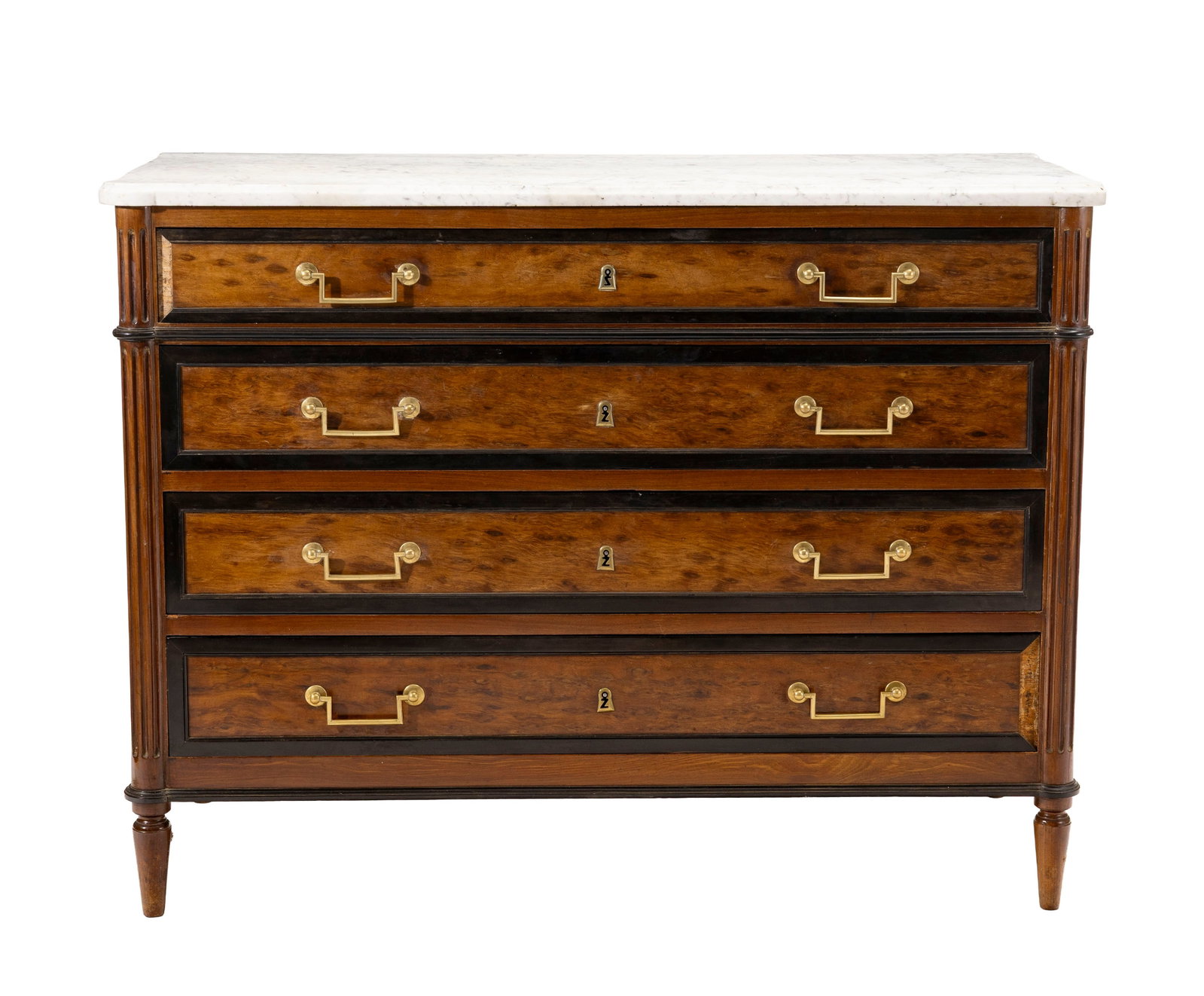 Commode fin d'époque Louis XVI, en placage d'acajou moucheté et encadrements en placage d' (1 of 3)