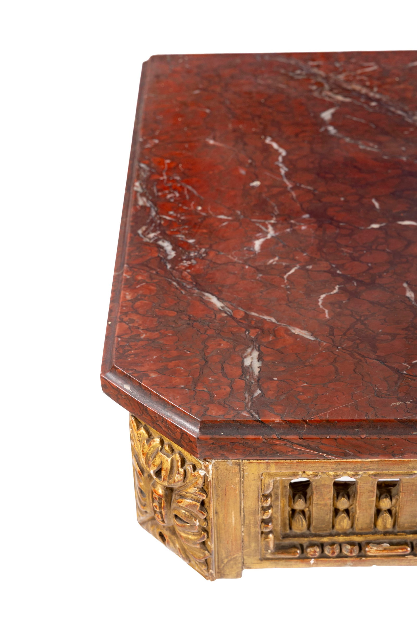 Console Néoclassique, fin du XVIIIe s., en bois sculpté et doré à décor de  - 2
