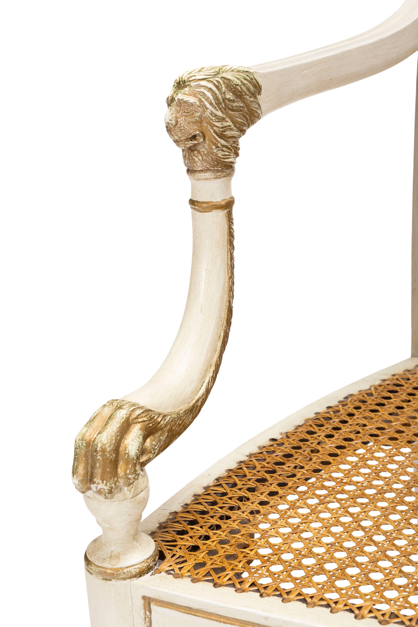 Paire de fauteuils de style Regency, XXe s., en bois peint beige et rehauts dorés, dossier ajou - 2