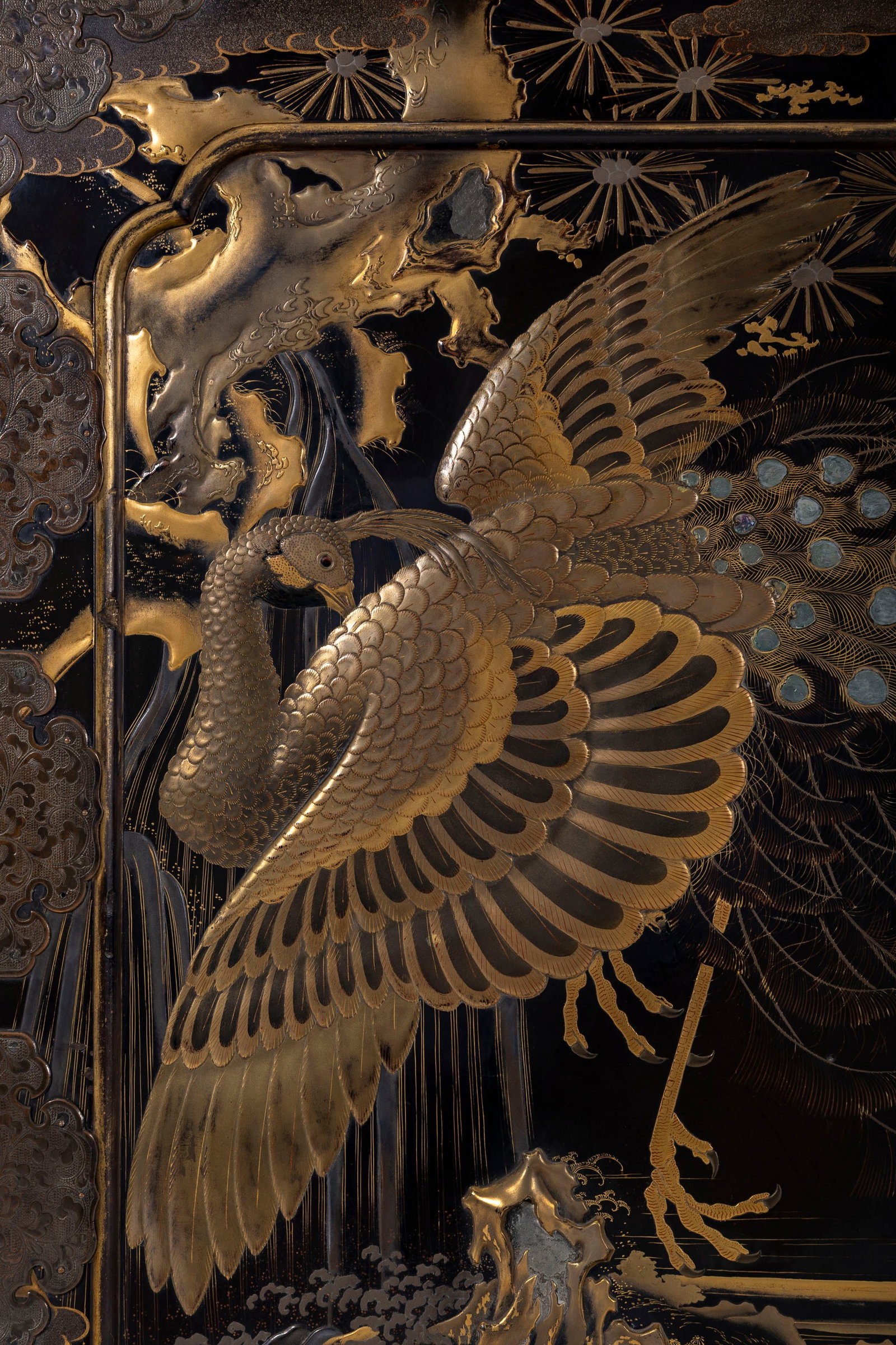 Cabinet, Japon, époque Meiji, en bois laqué noir et ferrures patinées à déc - 5